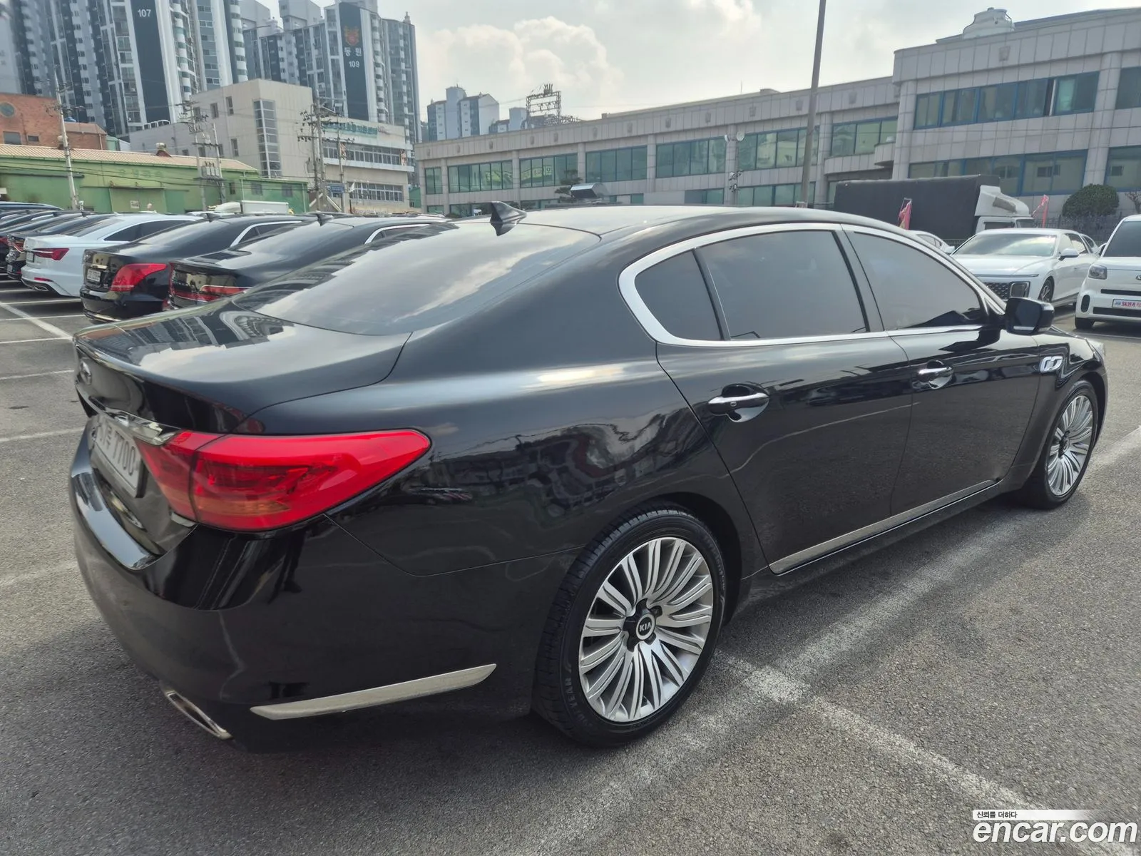 Kia K9 2013 — 11