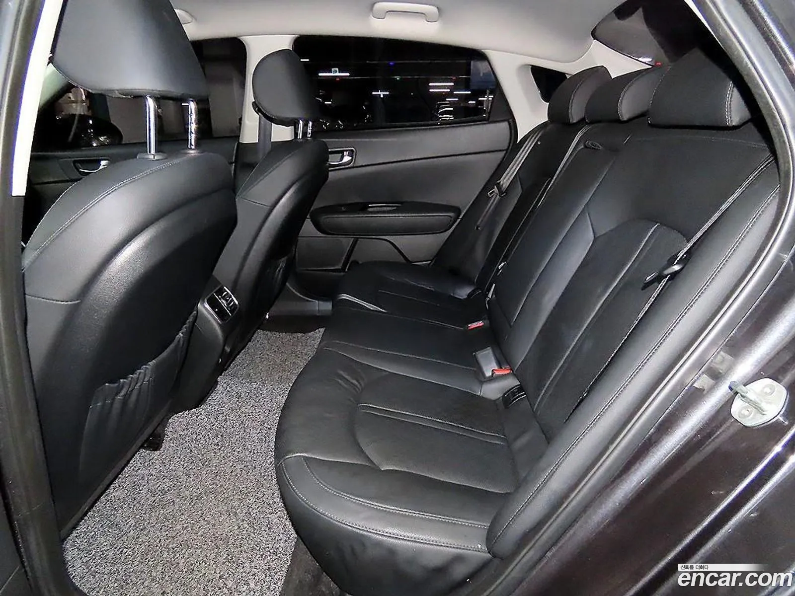 Kia K5 Hybrid 2019 — 14