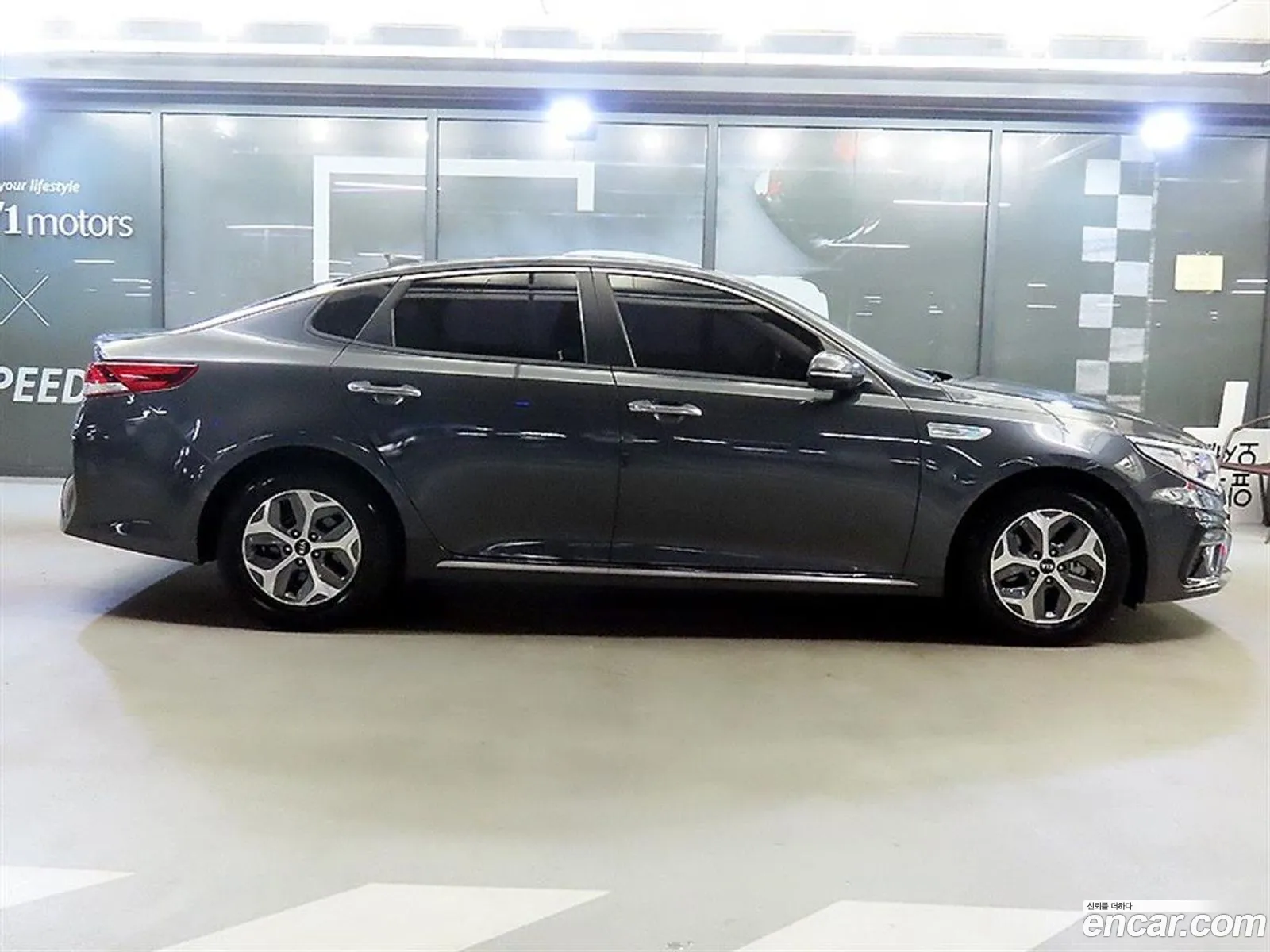 Kia K5 Hybrid 2019 — 13