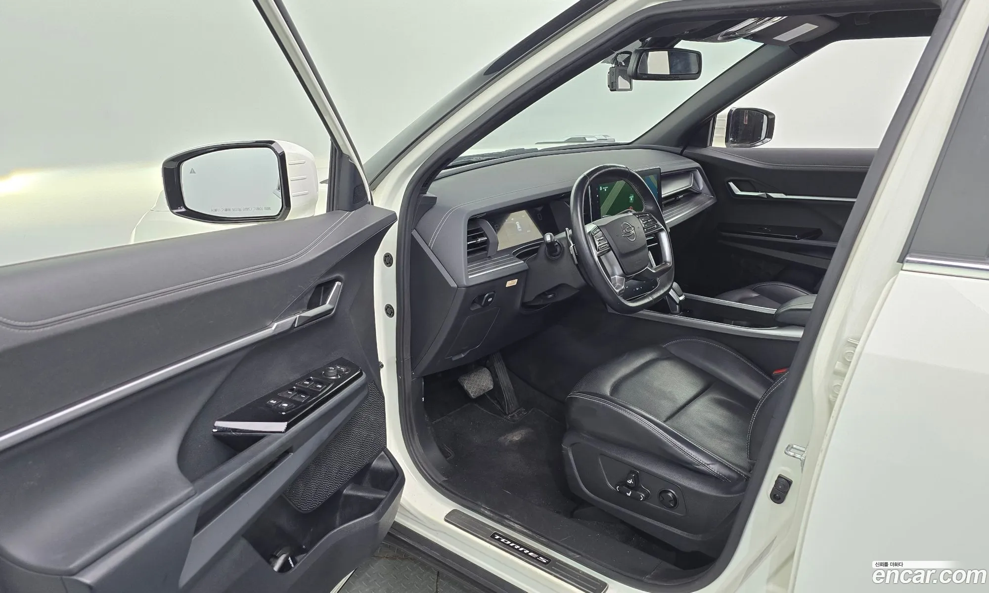 KG Mobility (SsangYong) Torres 2022 — 10