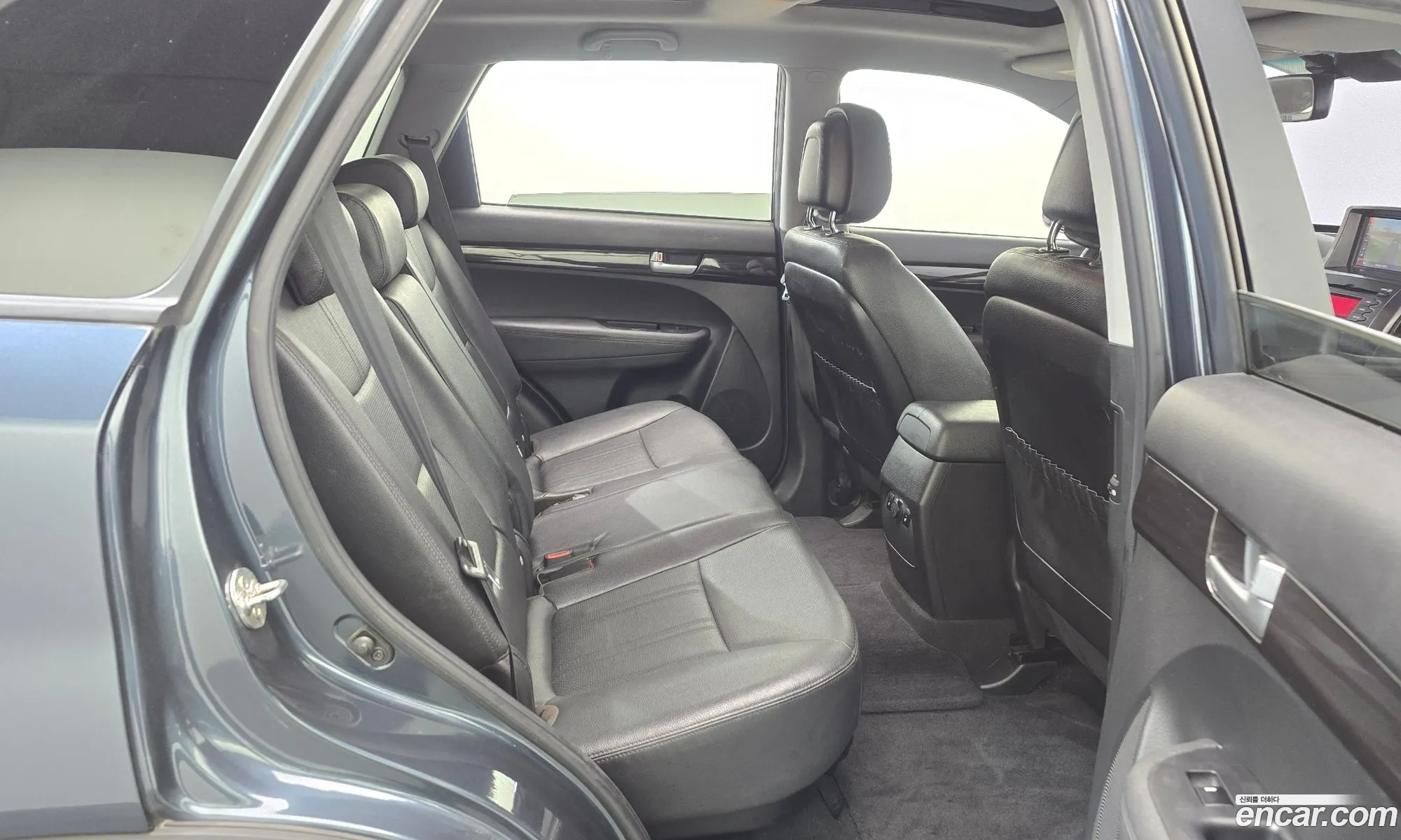 Kia Sorento R 2012 — 11
