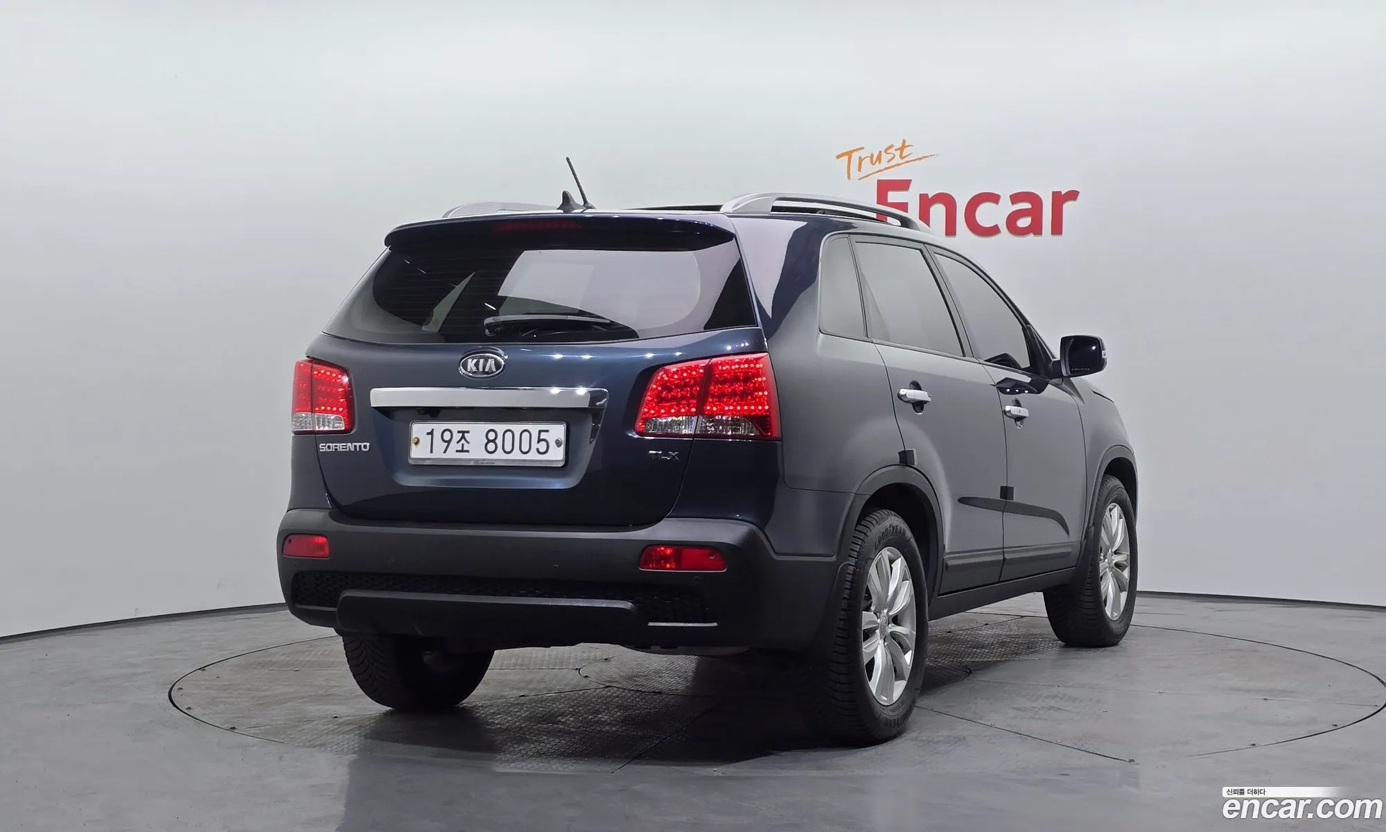 Kia Sorento R 2012 — 17