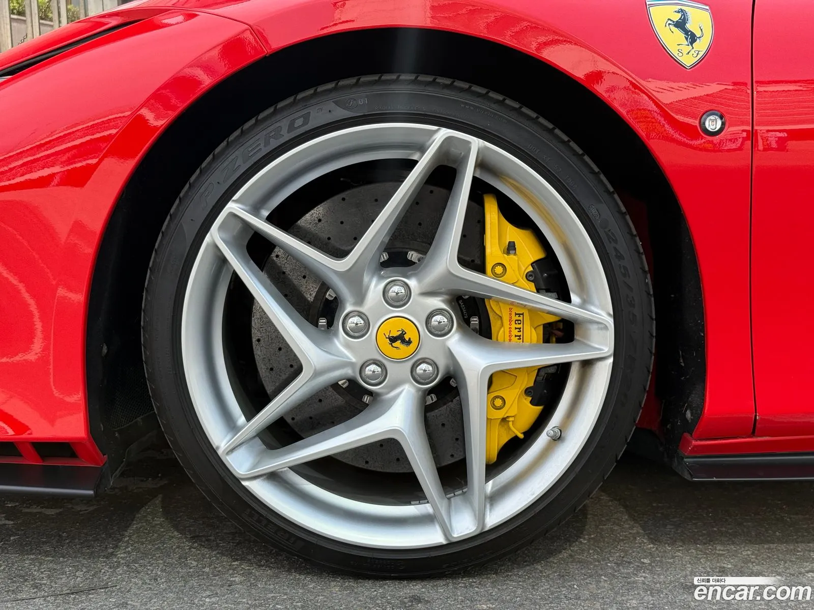 Ferrari F8 Spider 2020 — 15