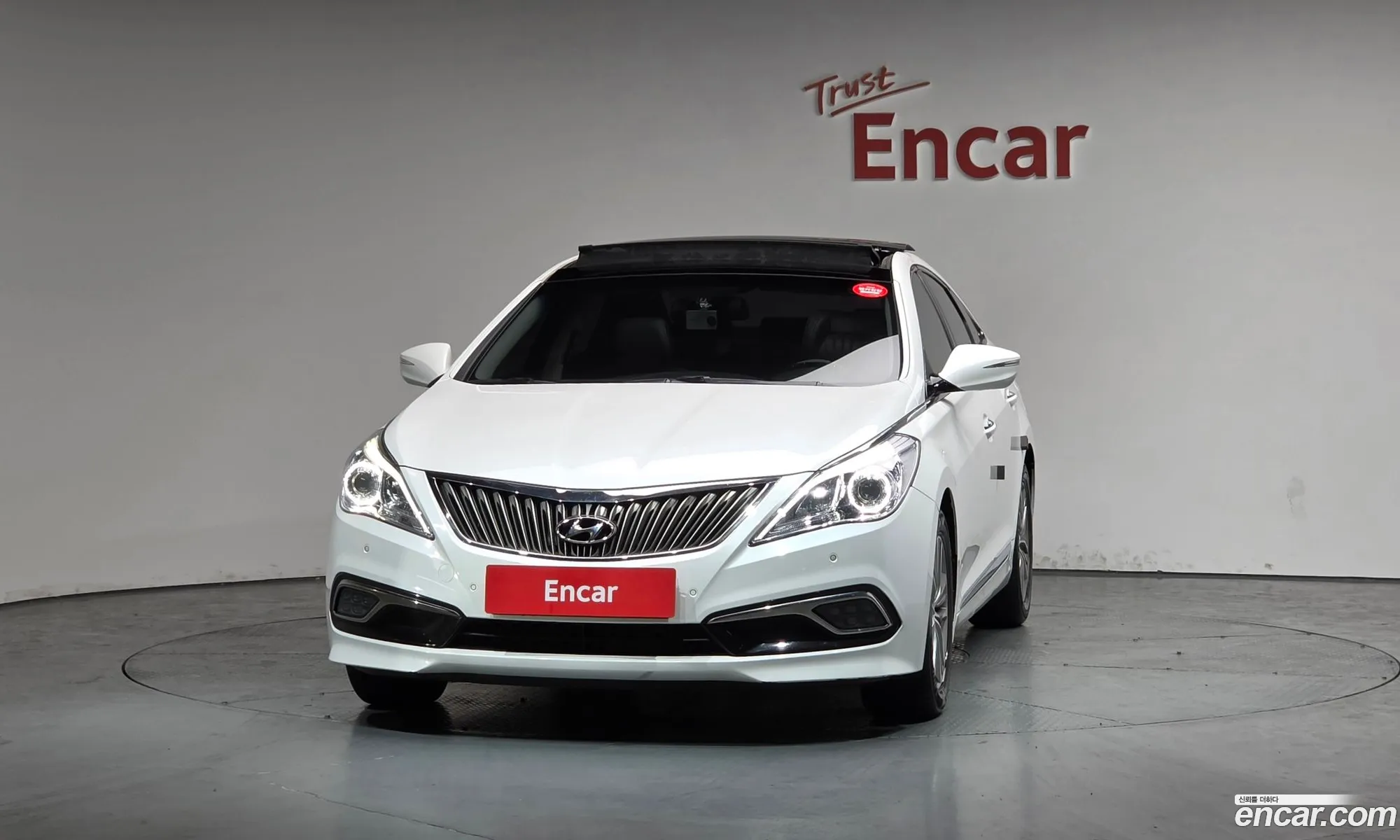 Hyundai Grandeur HG 2015 — 19