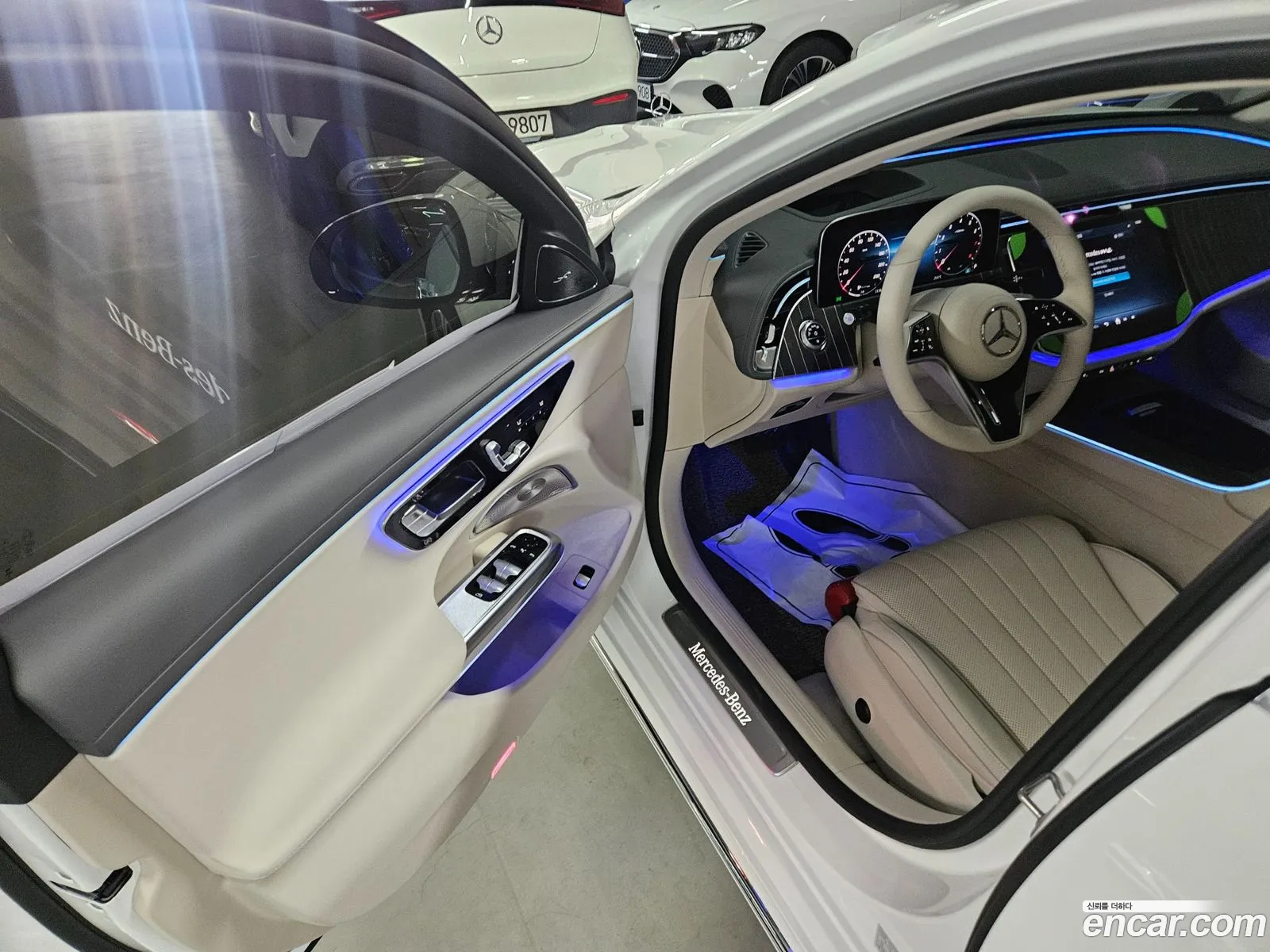 Mercedes-Benz E-Class W214 2026 — 18