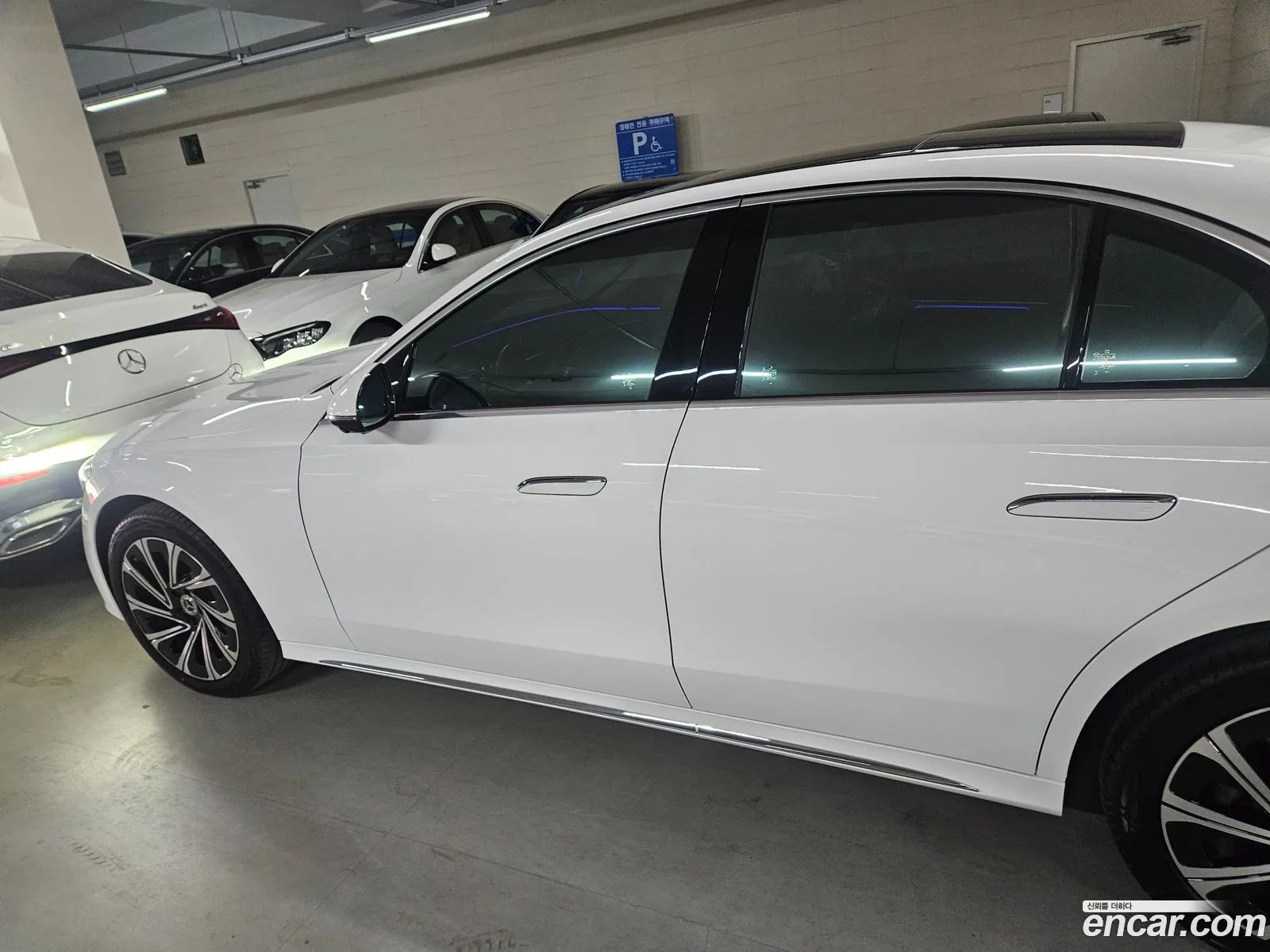 Mercedes-Benz E-Class W214 2026 — 16