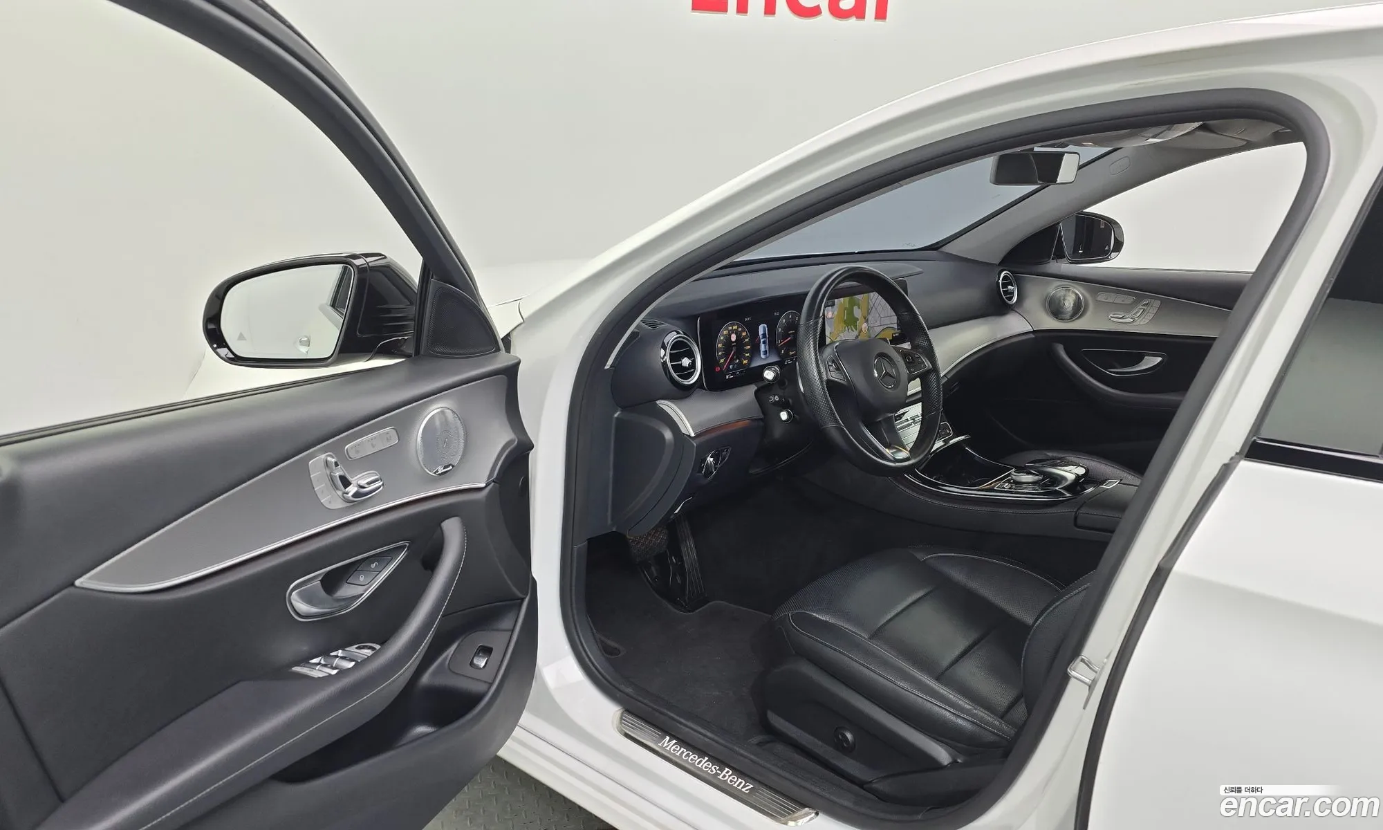 Mercedes-Benz E-Class W213 2016 11111111111111111 — 12