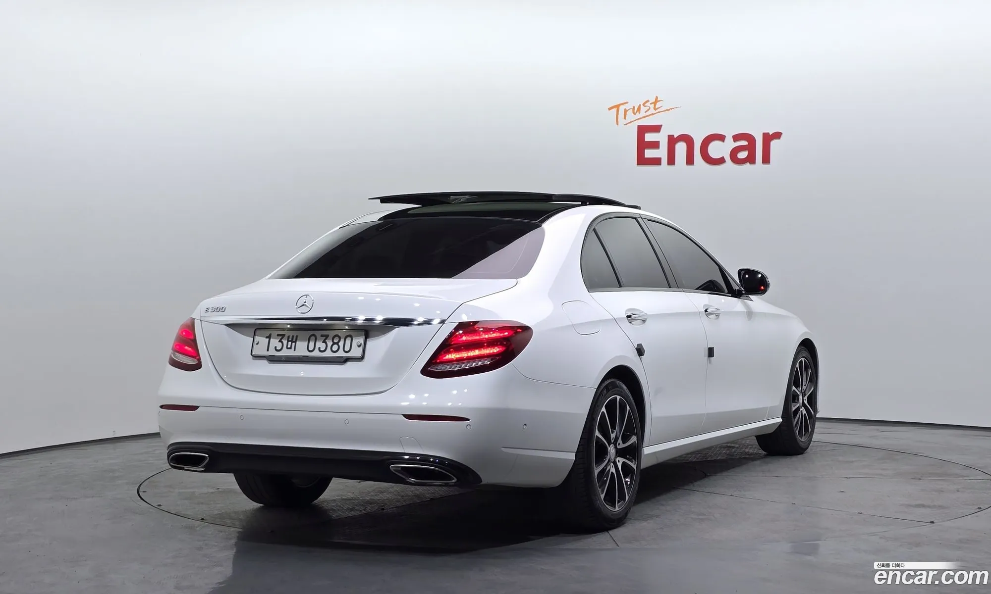 Mercedes-Benz E-Class W213 2016 11111111111111111 — 7