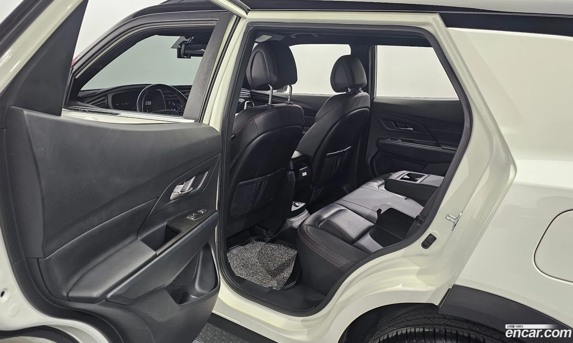 KG Mobility (SsangYong) Beautiful Korando 2020 — 4