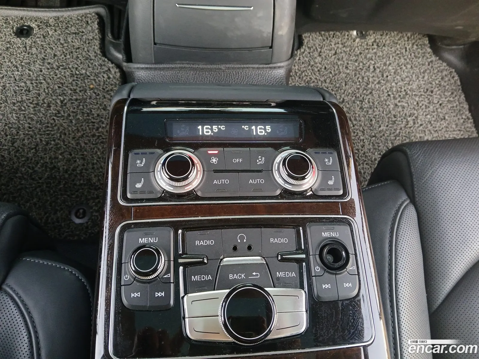 Audi A8 2014 — 16