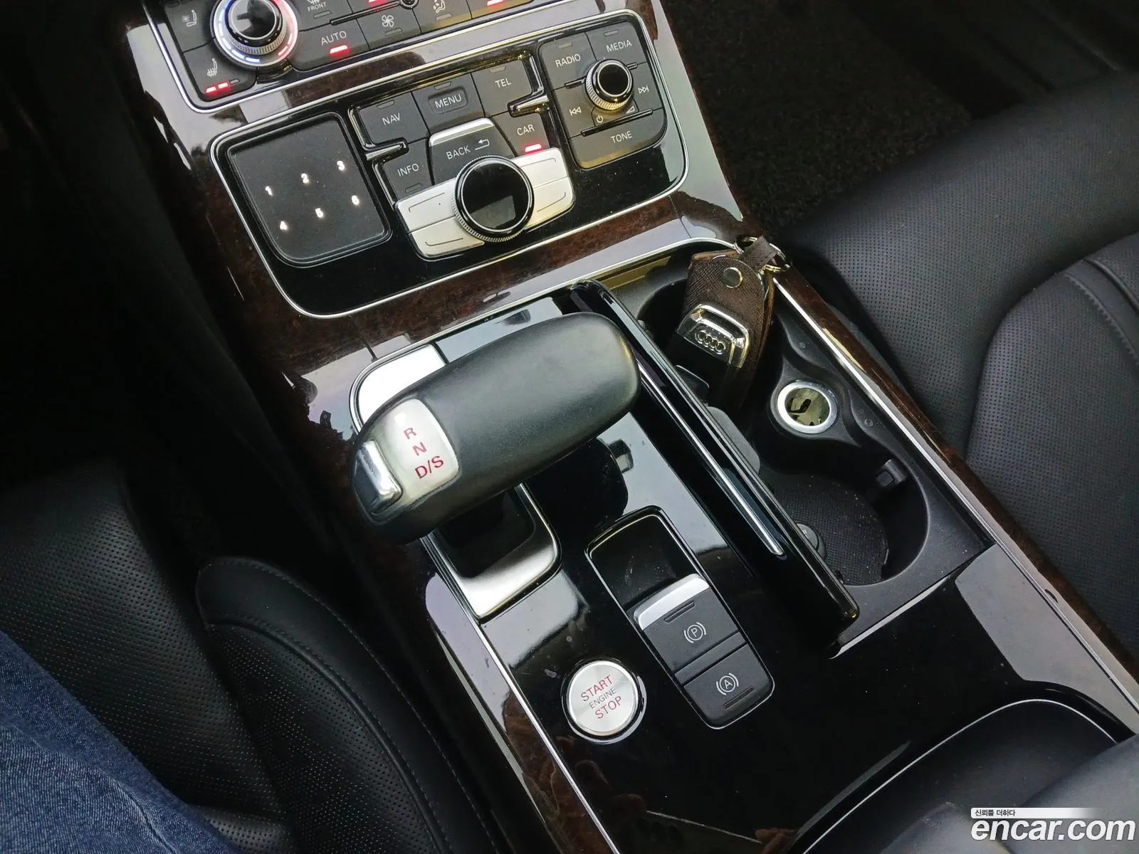 Audi A8 2014 — 6