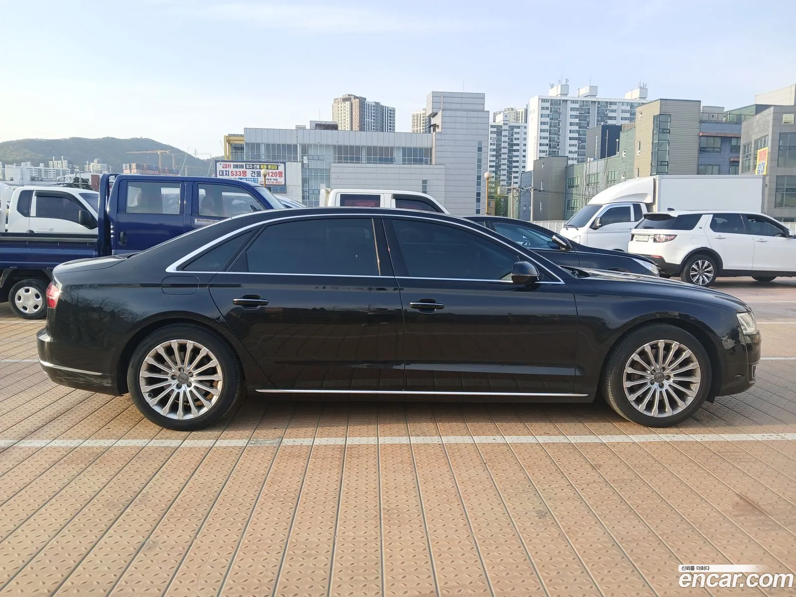 Audi A8 2014 — 17