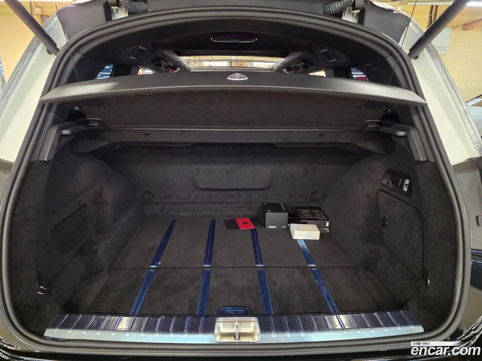 Mercedes-Benz GLS-Class X167 2022 — 16