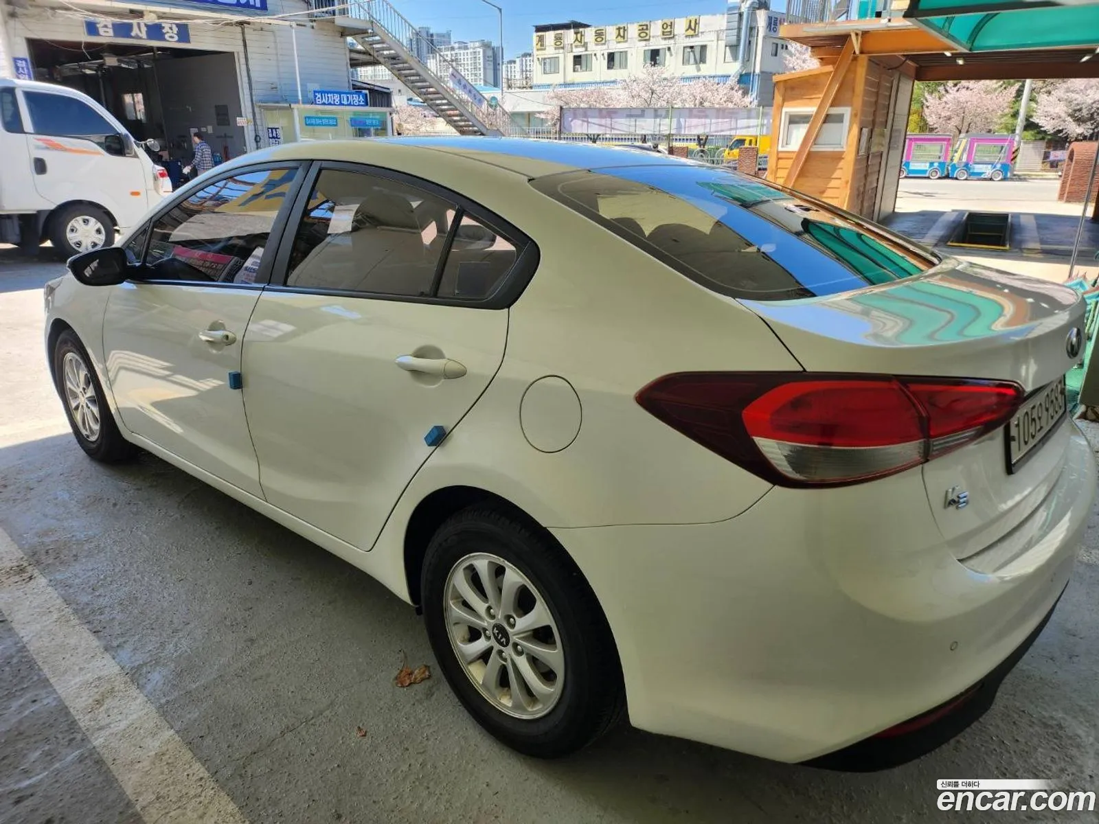 Kia K3 2016 — 13