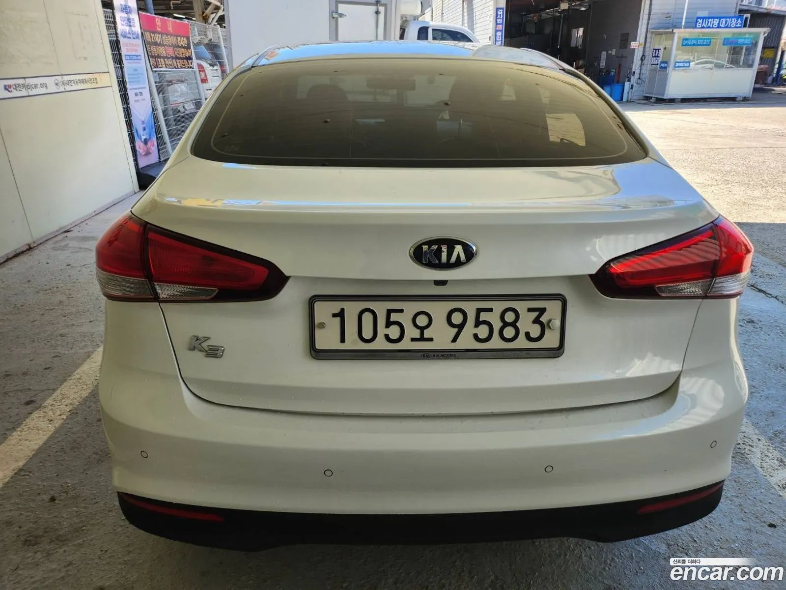 Kia K3 2016 — 14