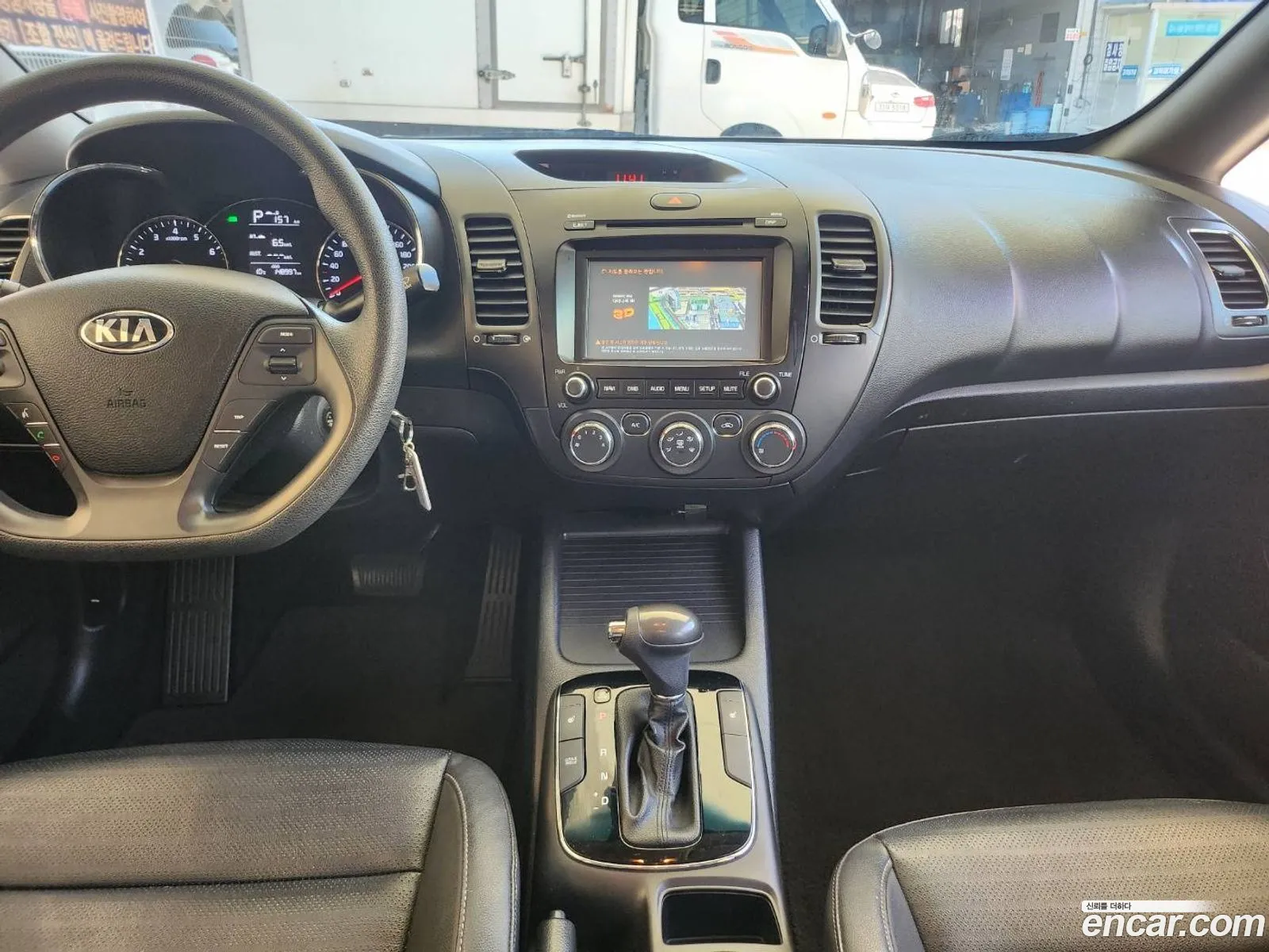Kia K3 2016 — 9