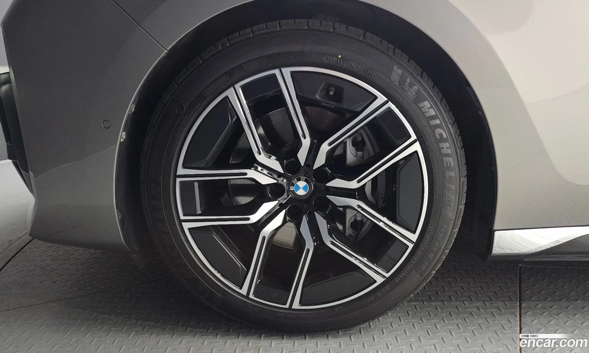 BMW 7 Series 2024 WBA31EH04RCR11890 — 34