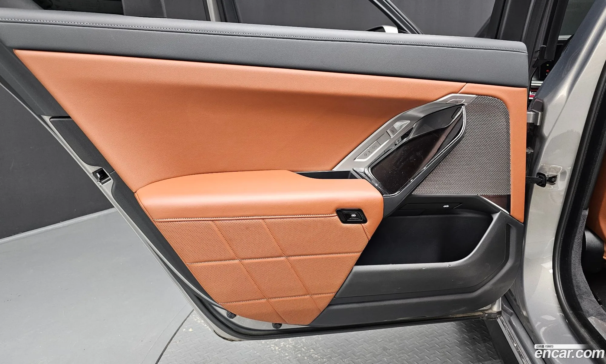 BMW 7 Series 2024 WBA31EH04RCR11890 — 26