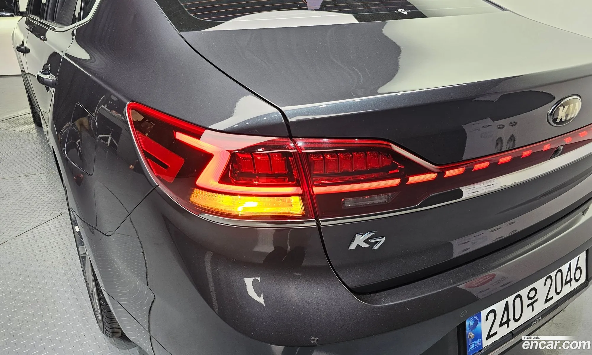 Kia K7 Premier 2019 — 22