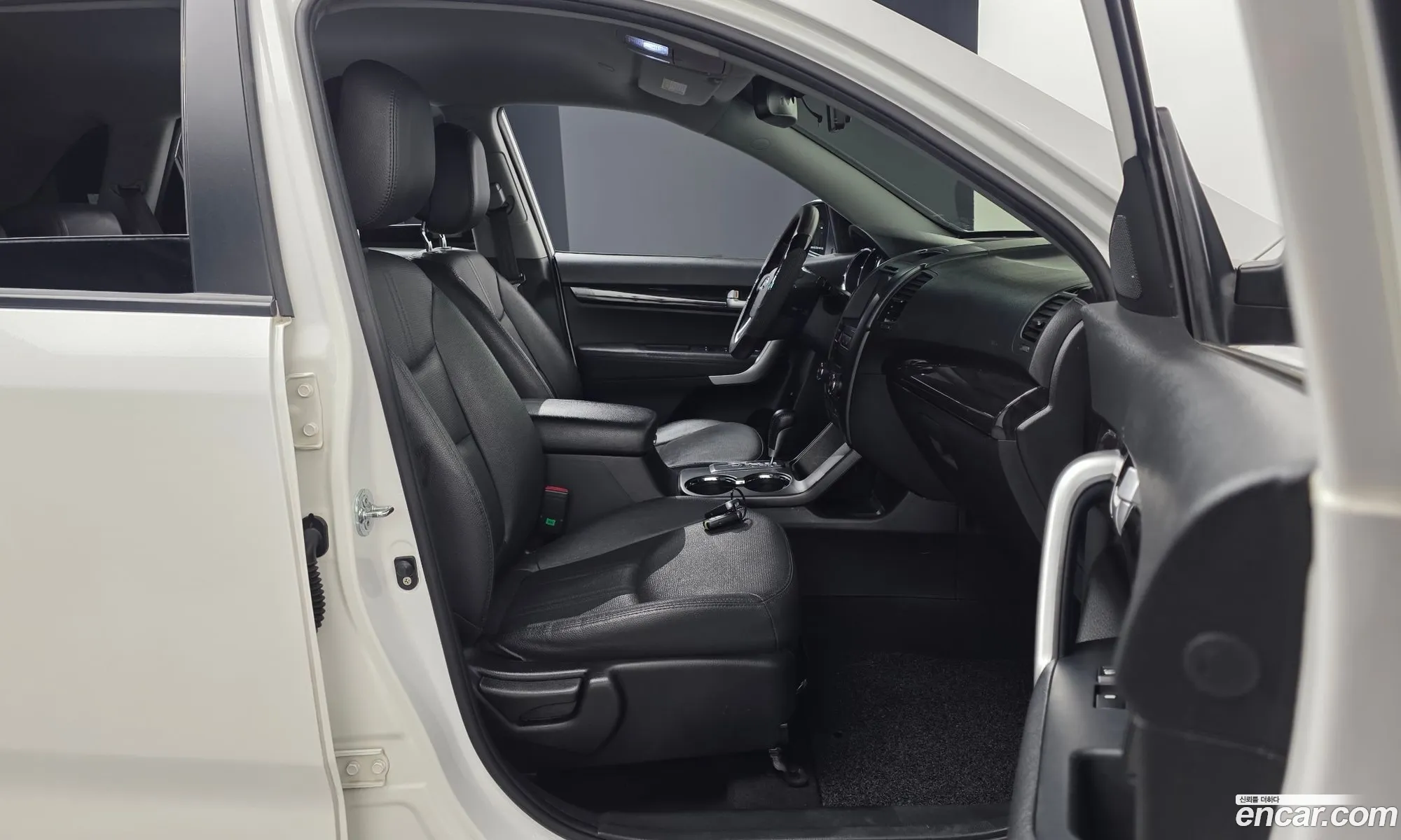 Kia Sorento R 2012 — 28