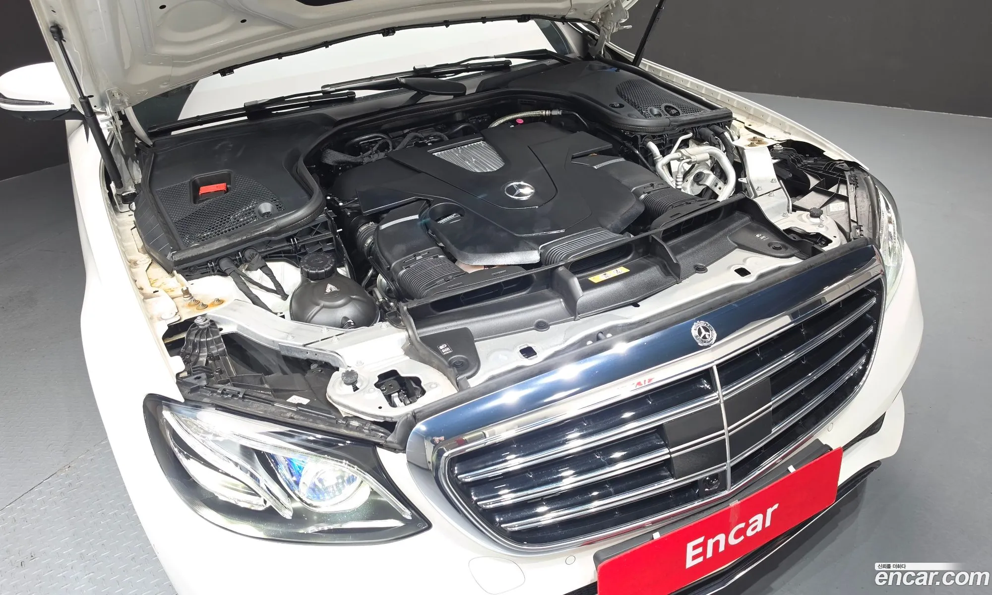 Mercedes-Benz E-Class W213 2020 — 28