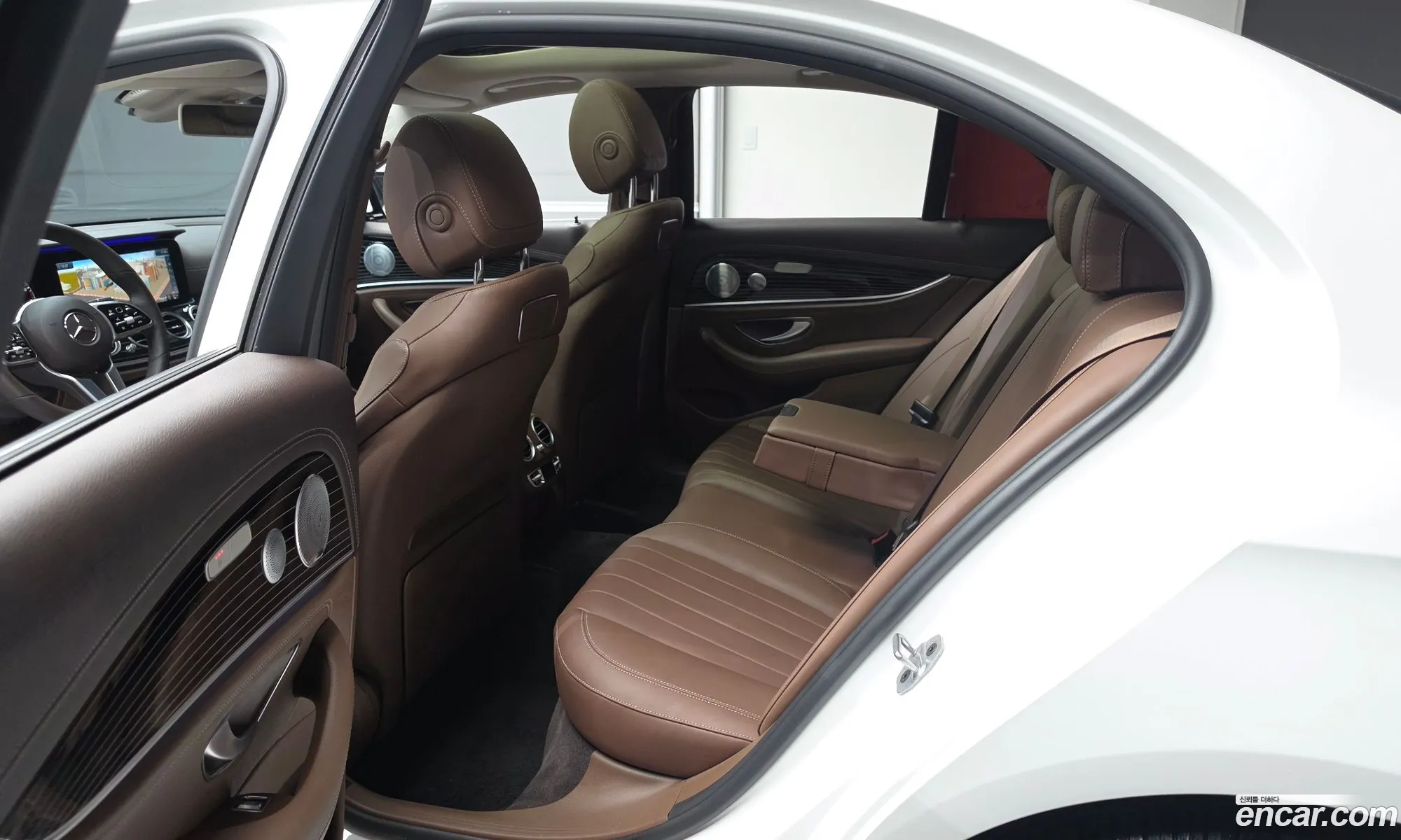Mercedes-Benz E-Class W213 2020 — 14