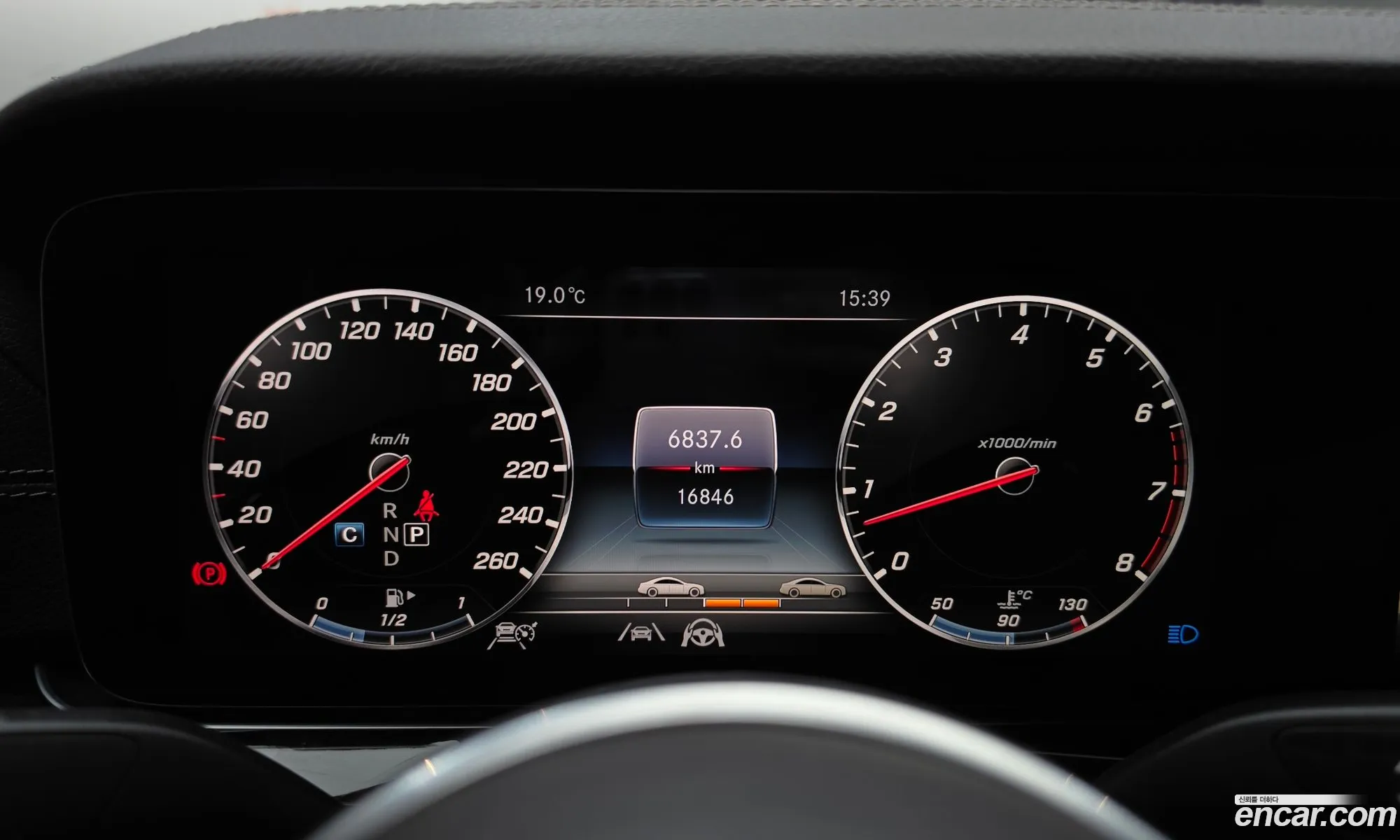 Mercedes-Benz E-Class W213 2020 — 19