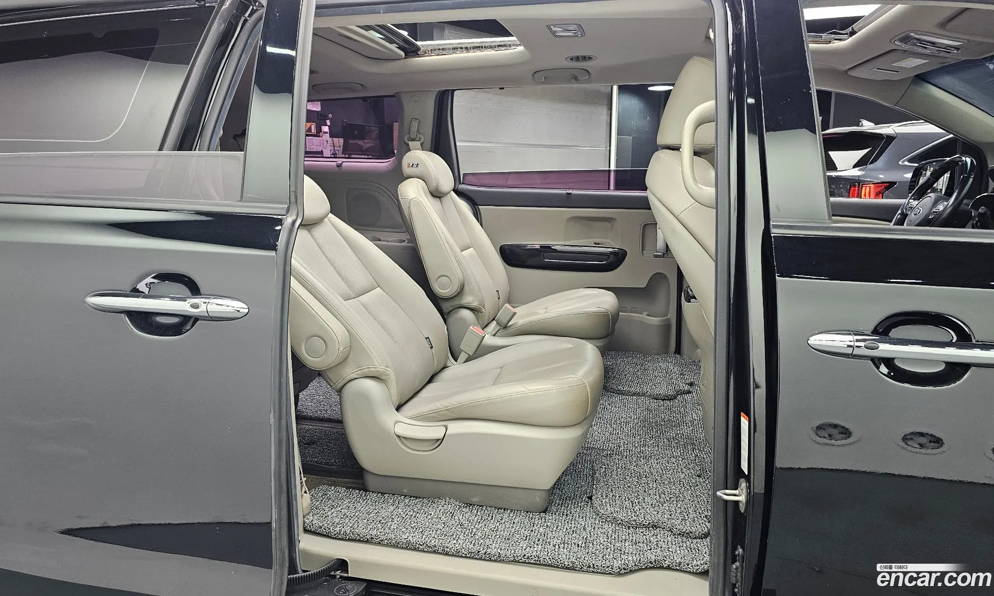 Kia Carnival 2019 — 3