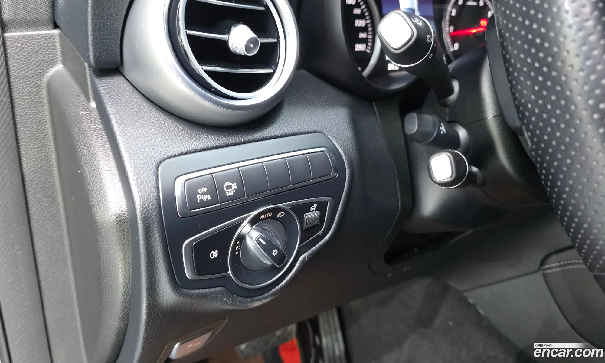 Mercedes-Benz GLC-Class X253 2019 — 11