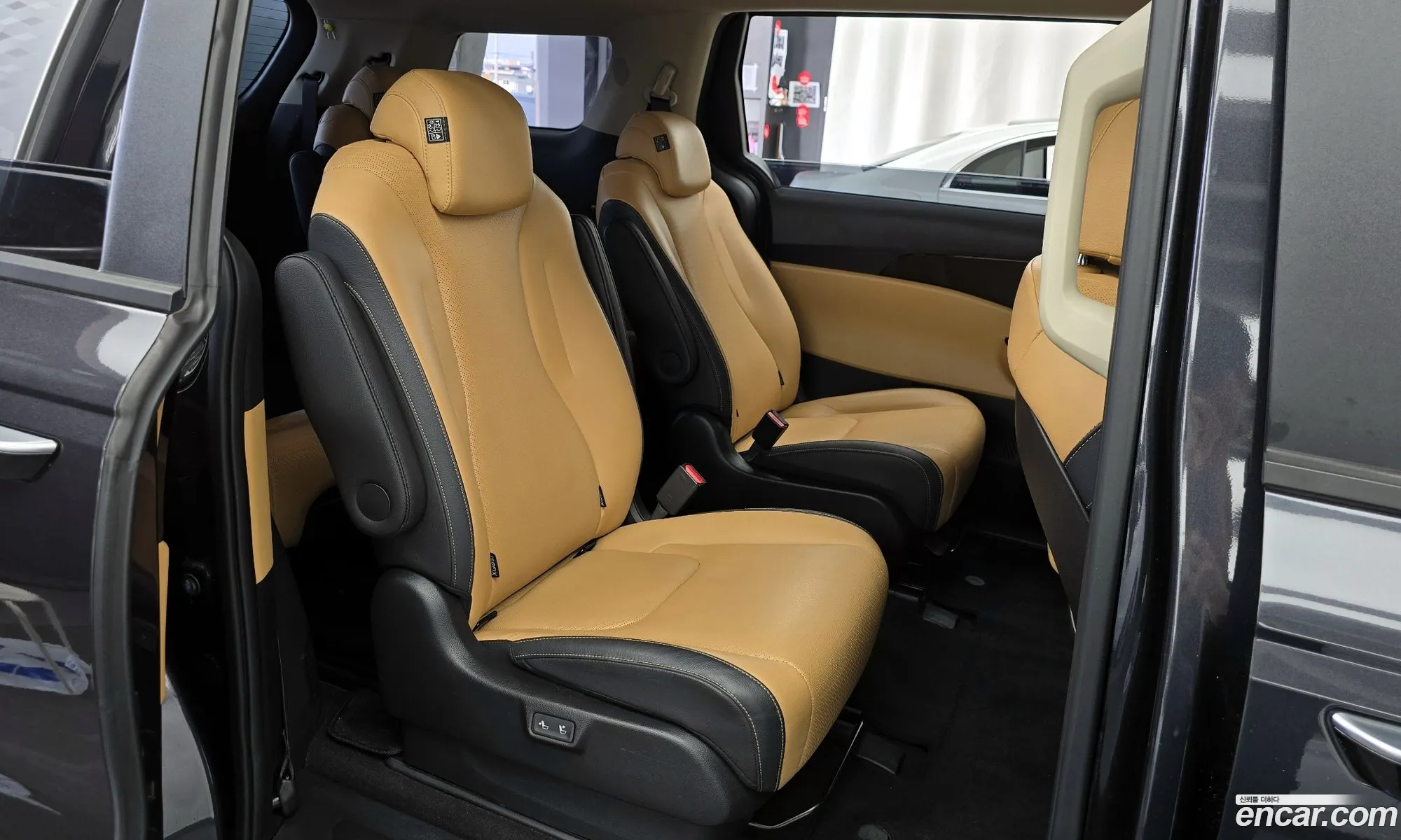 Kia Carnival 2022 — 7