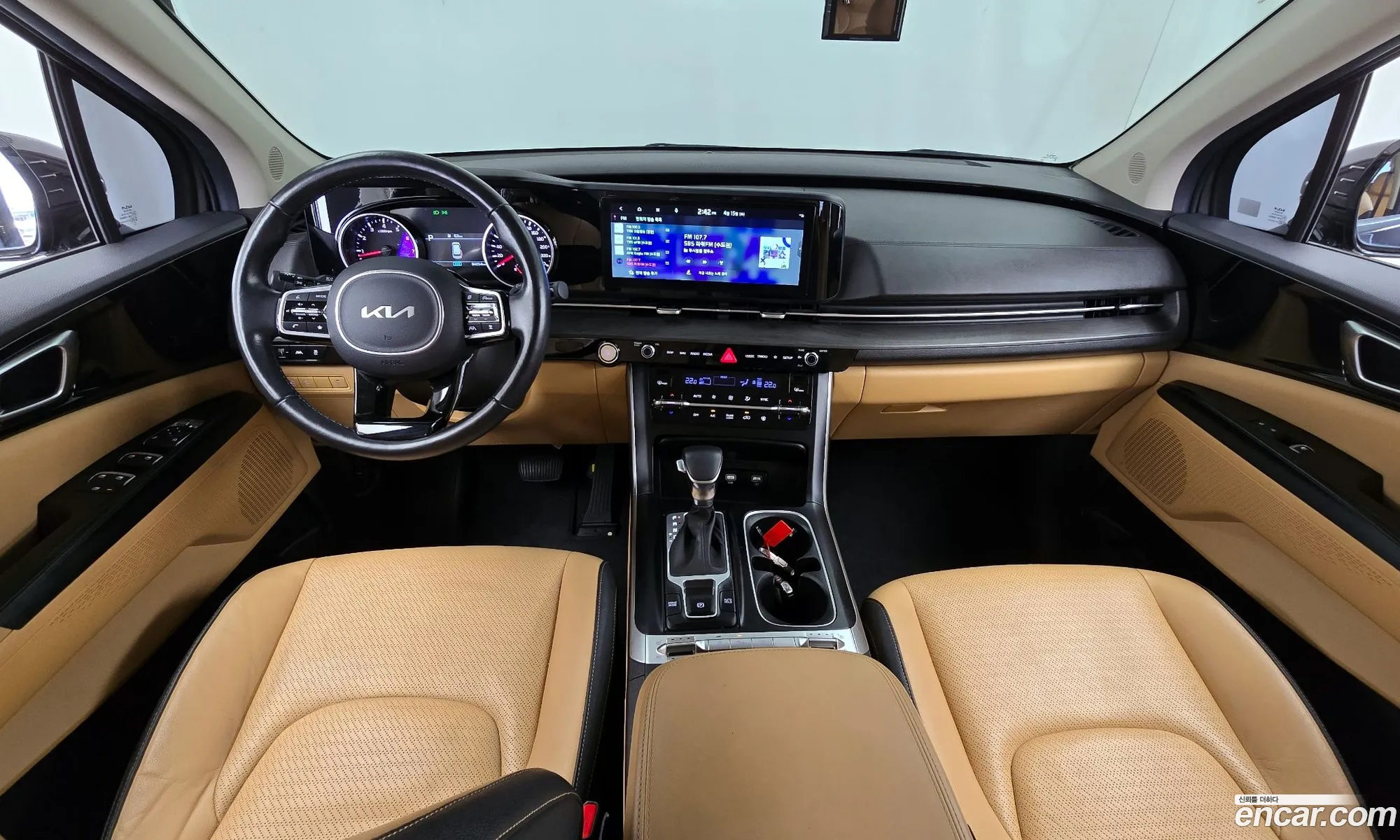 Kia Carnival 2022 — 3