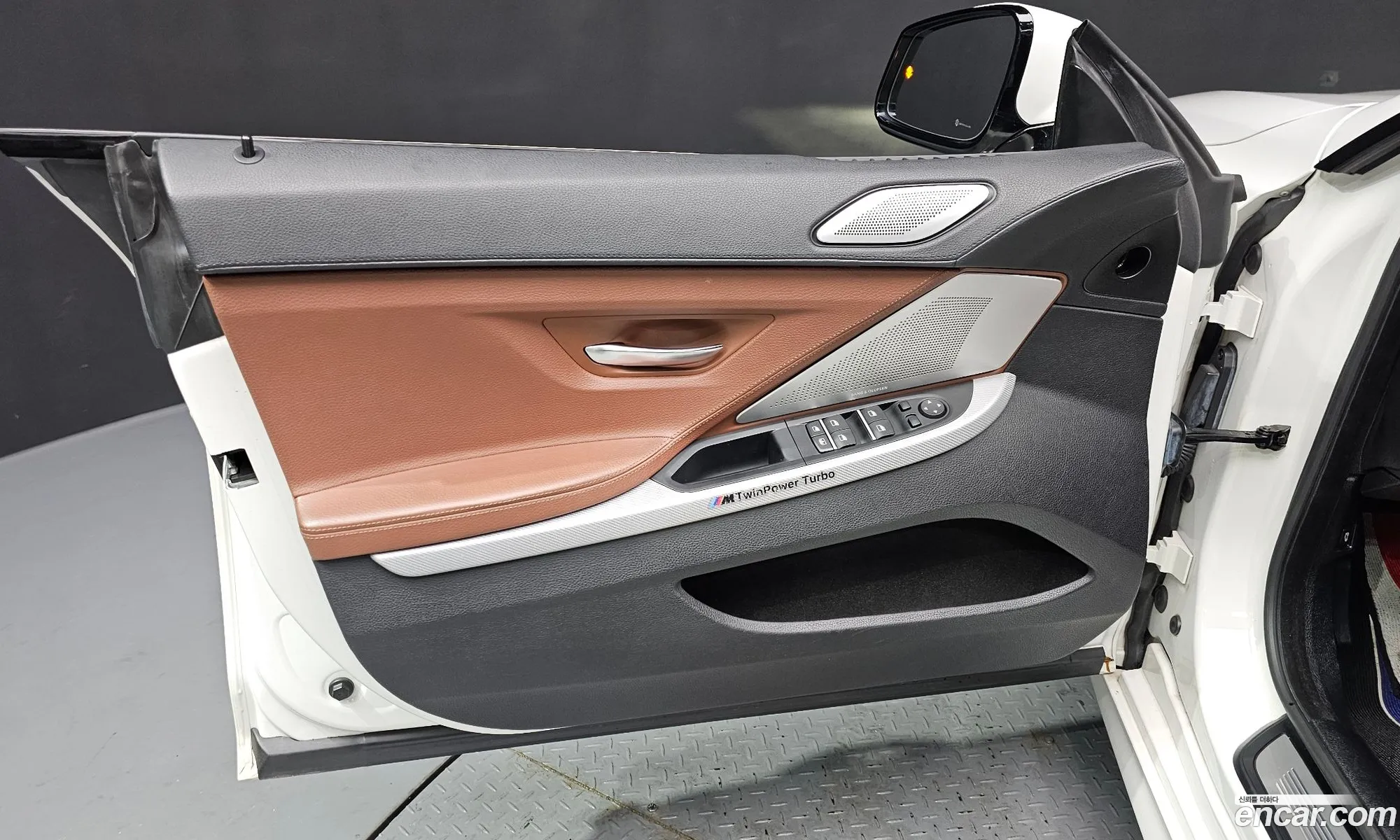 BMW 6 Series 2012 — 2