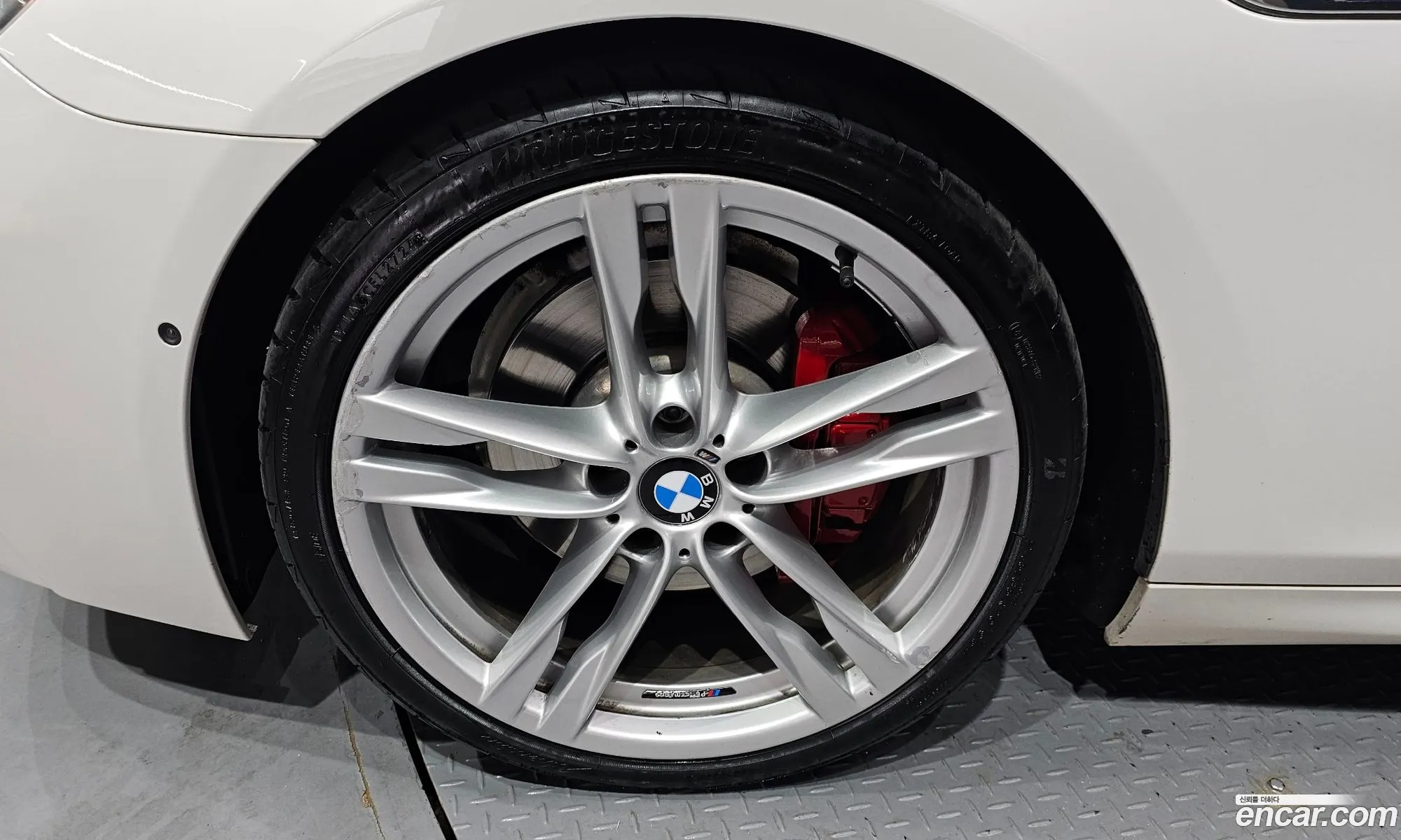 BMW 6 Series 2012 — 29
