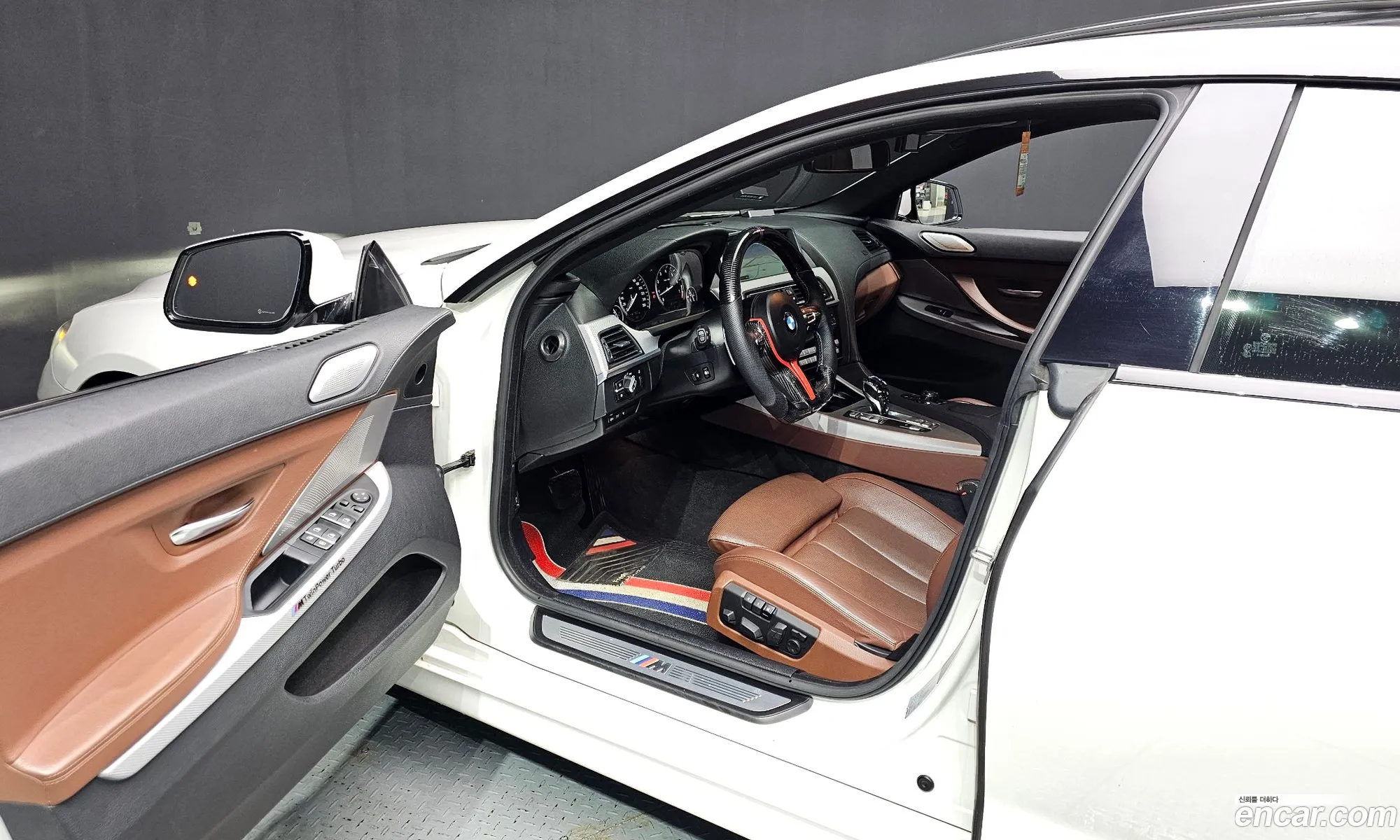 BMW 6 Series 2012 — 24