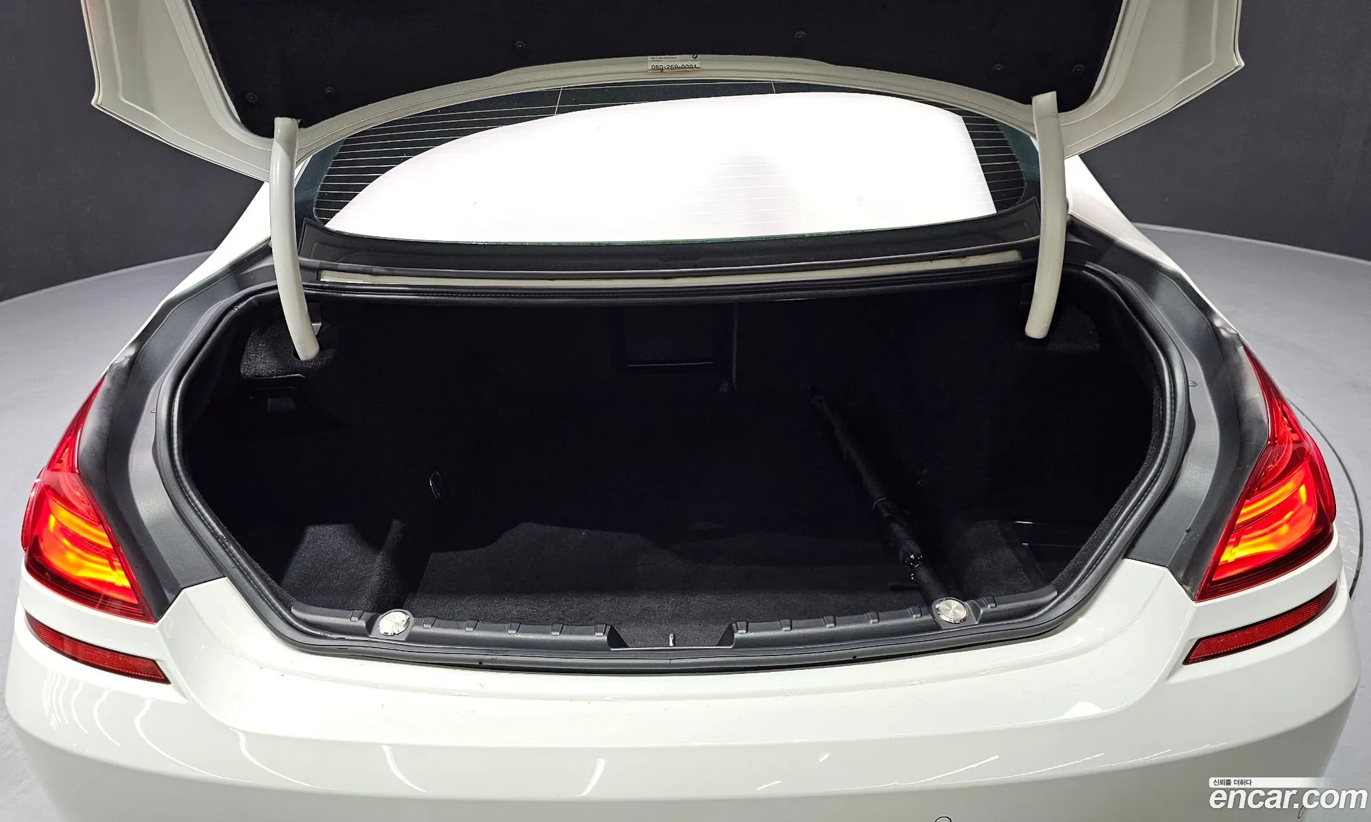 BMW 6 Series 2012 — 27