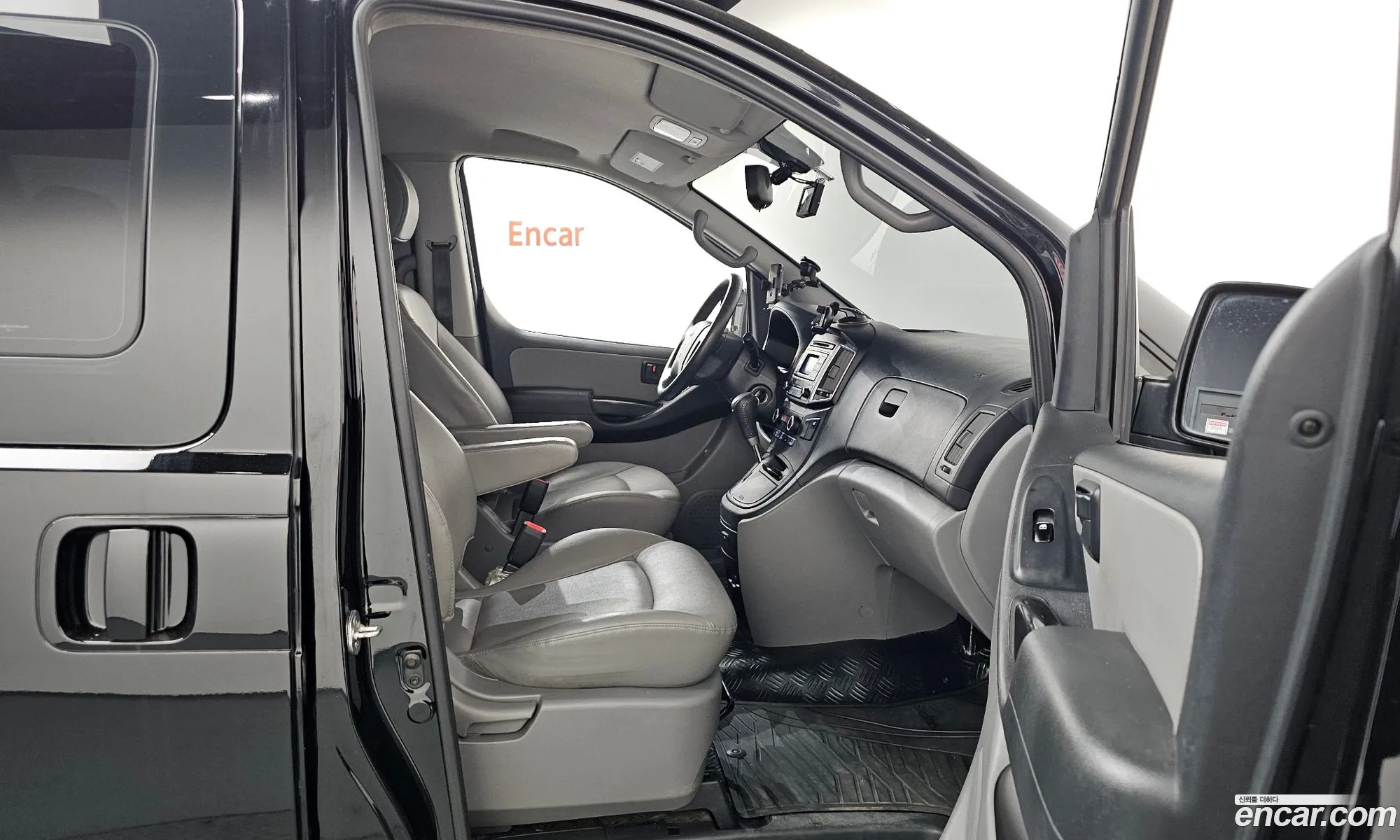 Hyundai Grand Starex 2020 — 3