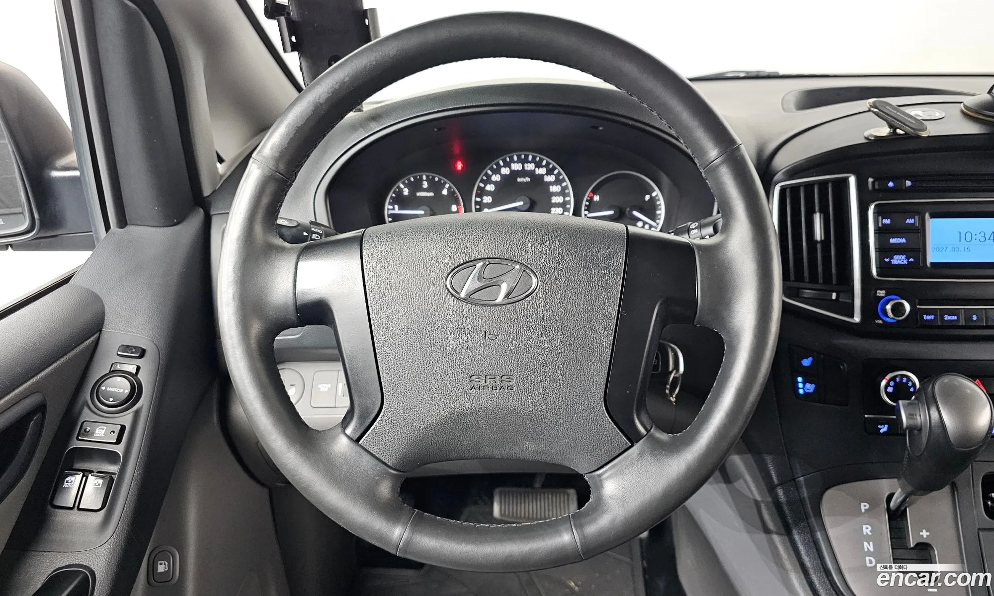 Hyundai Grand Starex 2020 — 28