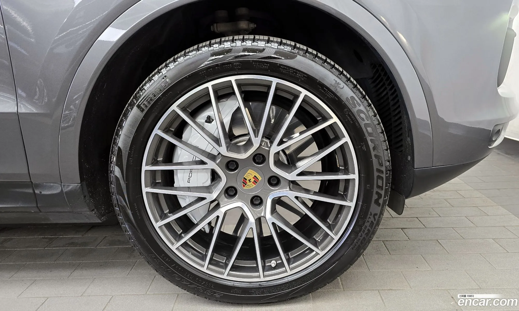 Porsche Cayenne 2020 WP1AA29Y9LDA05666 — 32