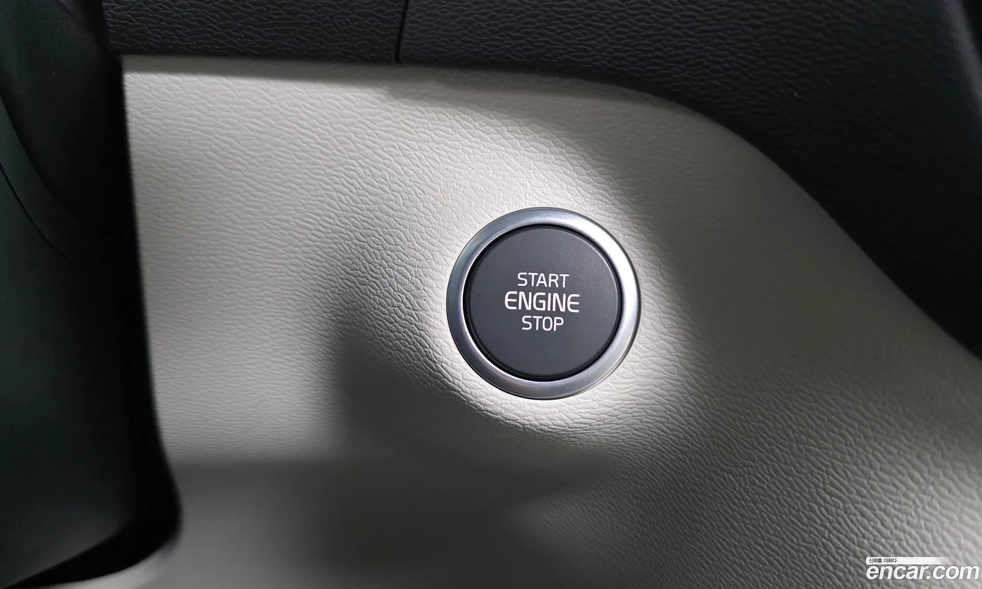 Volvo XC40 2026 YV1XZK923T2731013 — 28