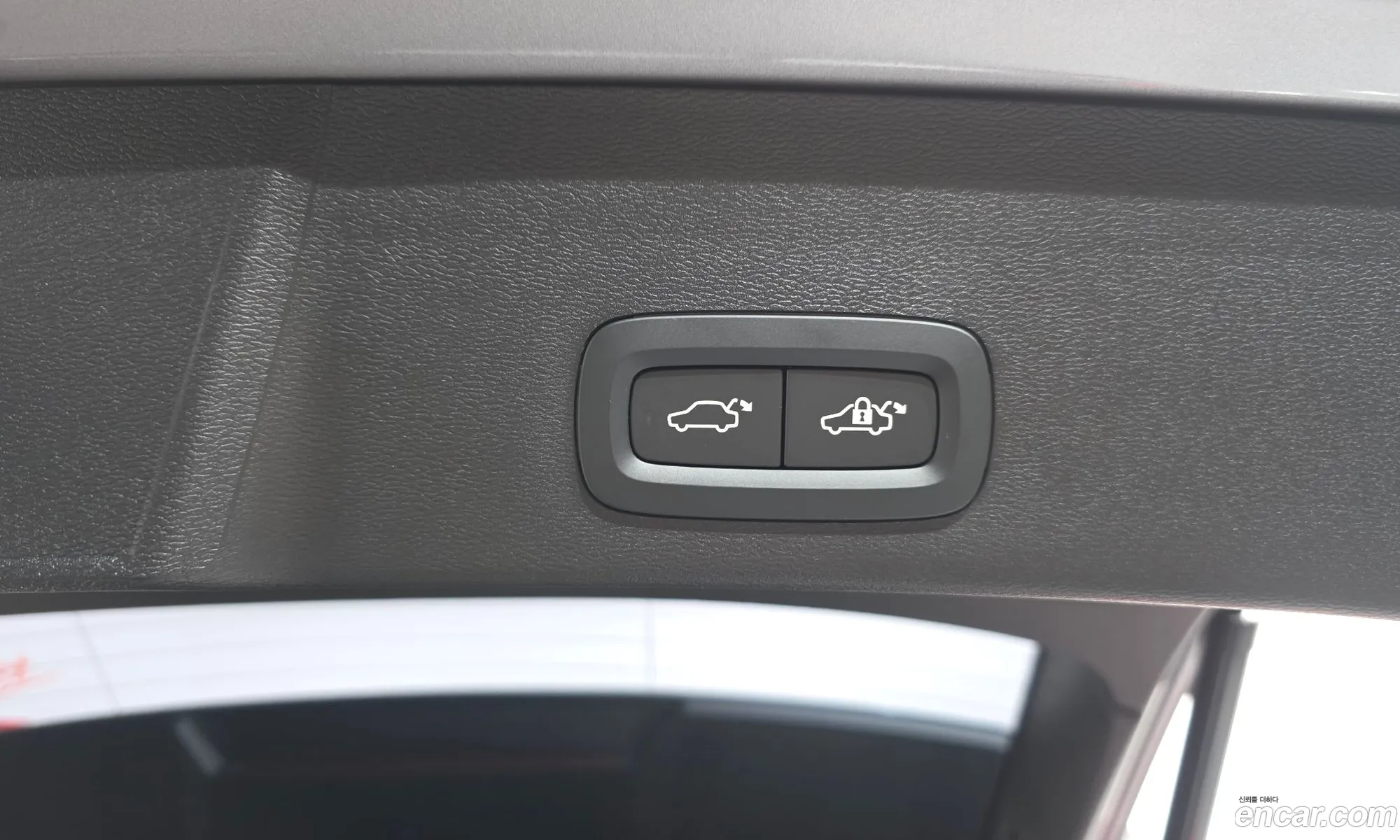 Volvo XC40 2026 YV1XZK923T2731013 — 30