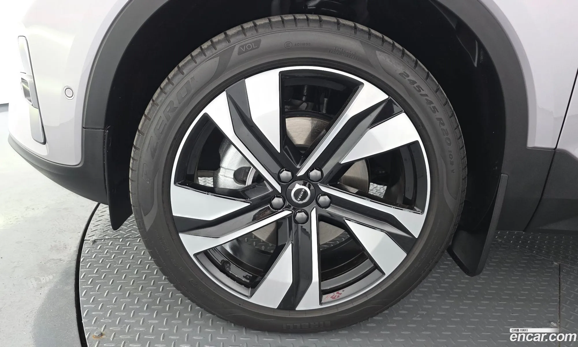 Volvo XC40 2026 YV1XZK923T2731013 — 20