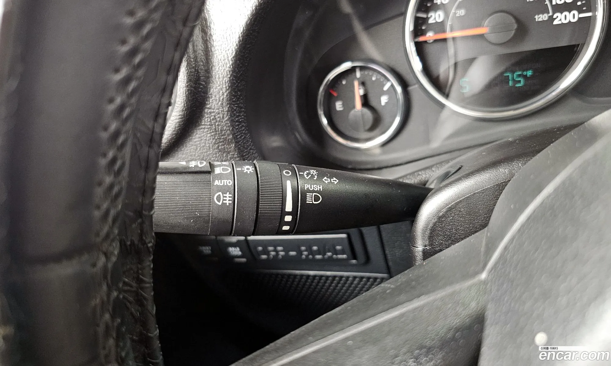 Jeep Wrangler 2011 1J4BA6H50BL628452 — 4