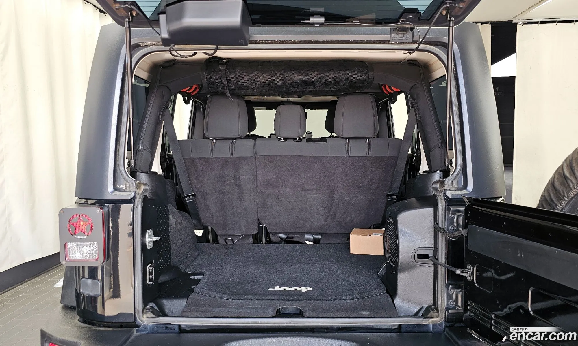 Jeep Wrangler 2011 1J4BA6H50BL628452 — 16