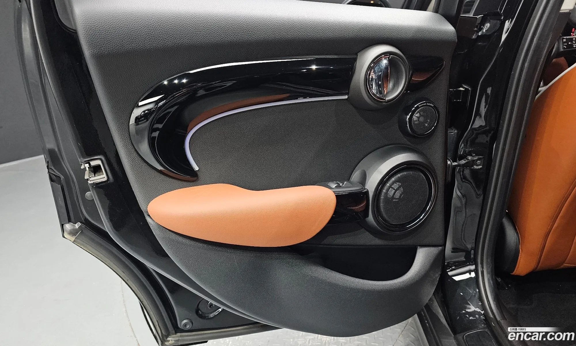 Mini Cooper S 2024 — 12