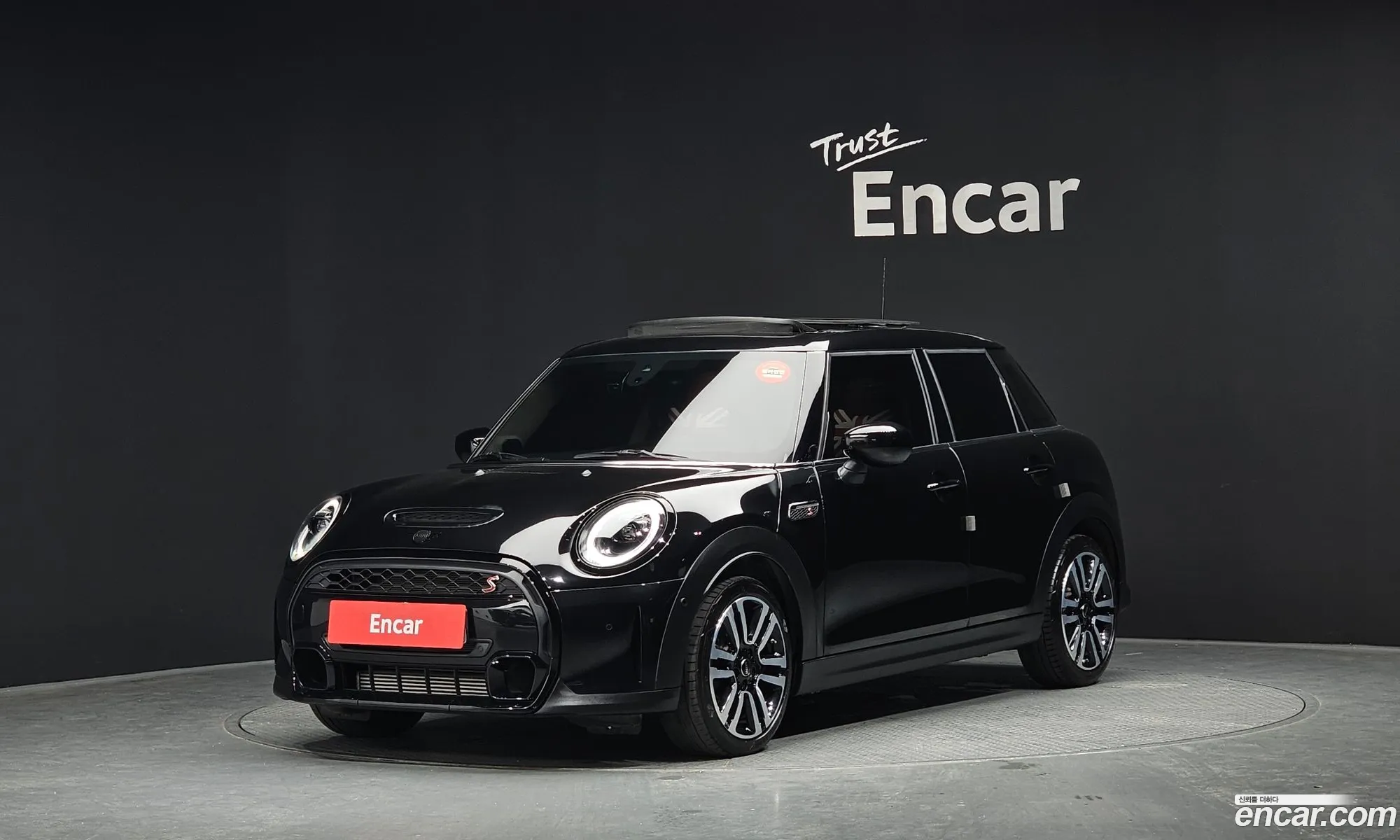 Mini Cooper S 2024 — 24