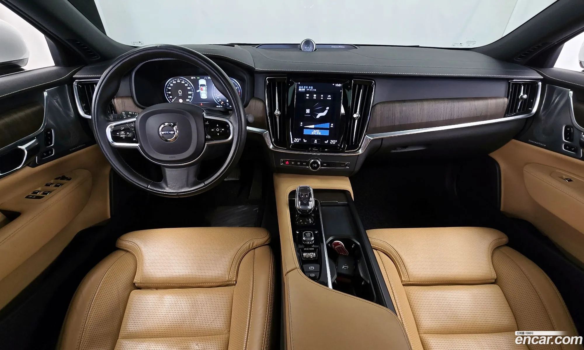 Volvo S90 2021 LVYPT062CMP233757 — 26