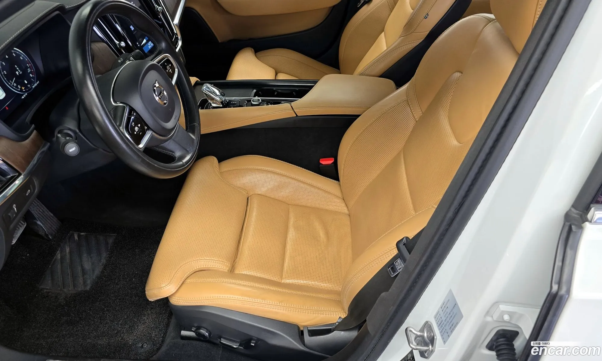 Volvo S90 2021 LVYPT062CMP233757 — 28