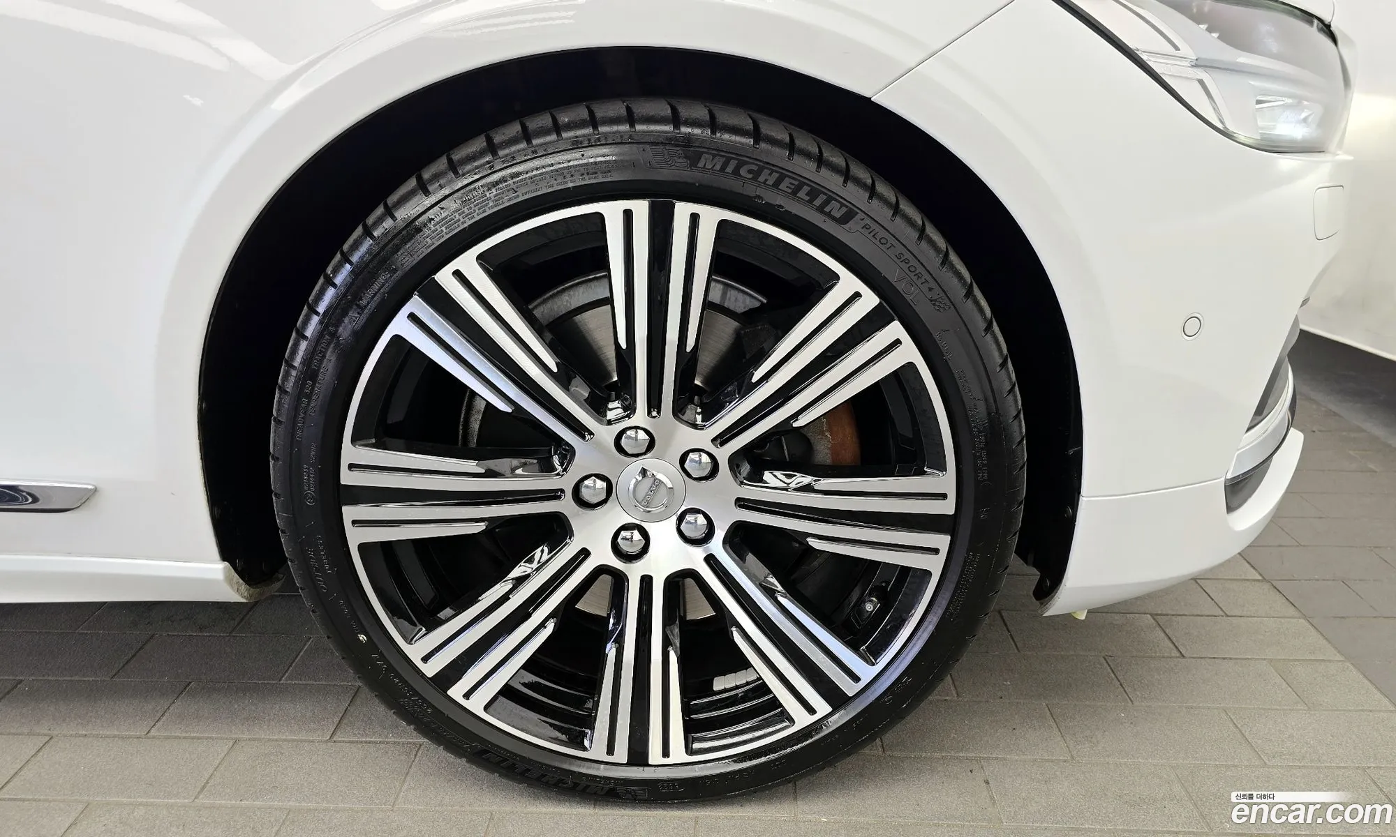 Volvo S90 2021 LVYPT062CMP233757 — 31