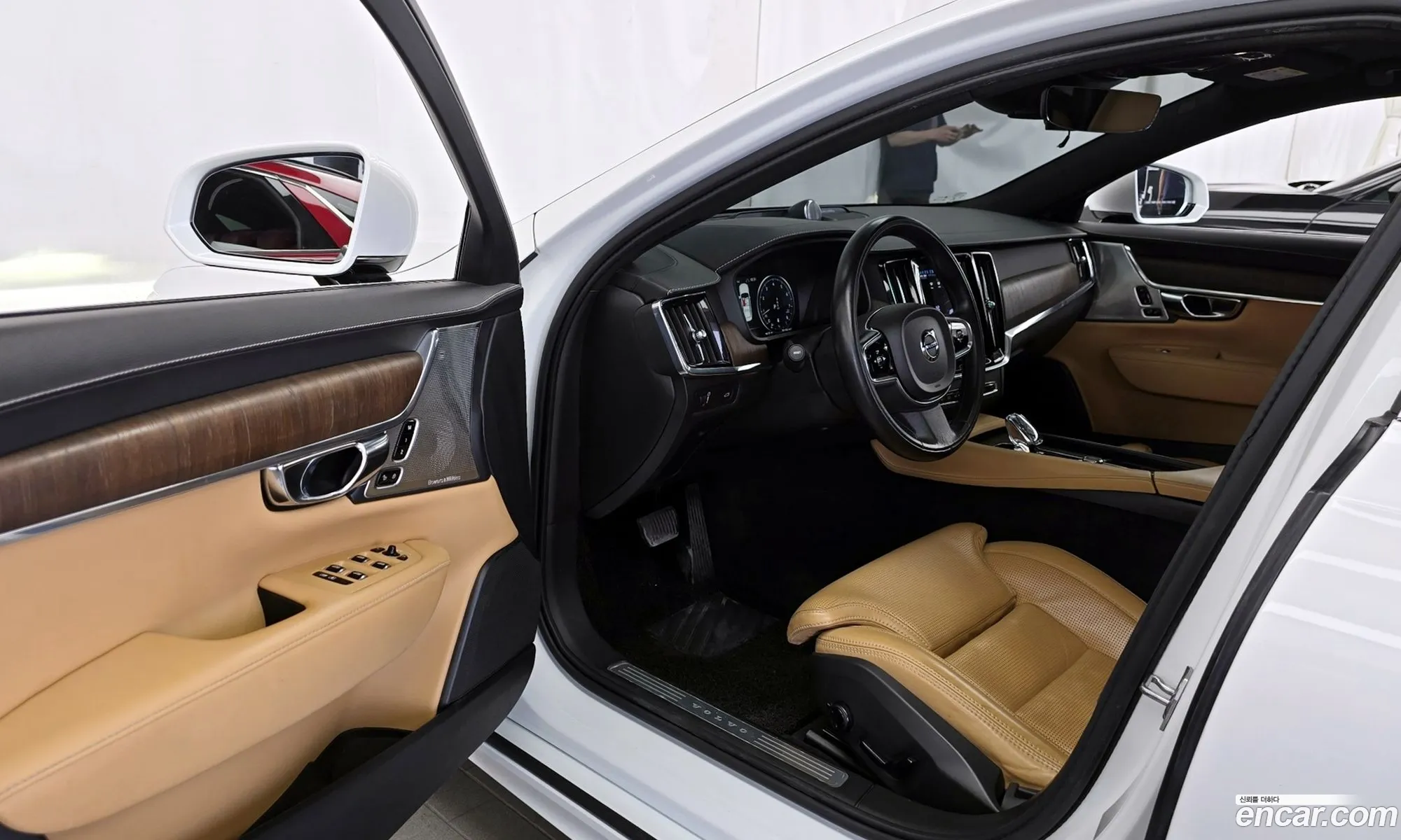 Volvo S90 2021 LVYPT062CMP233757 — 2