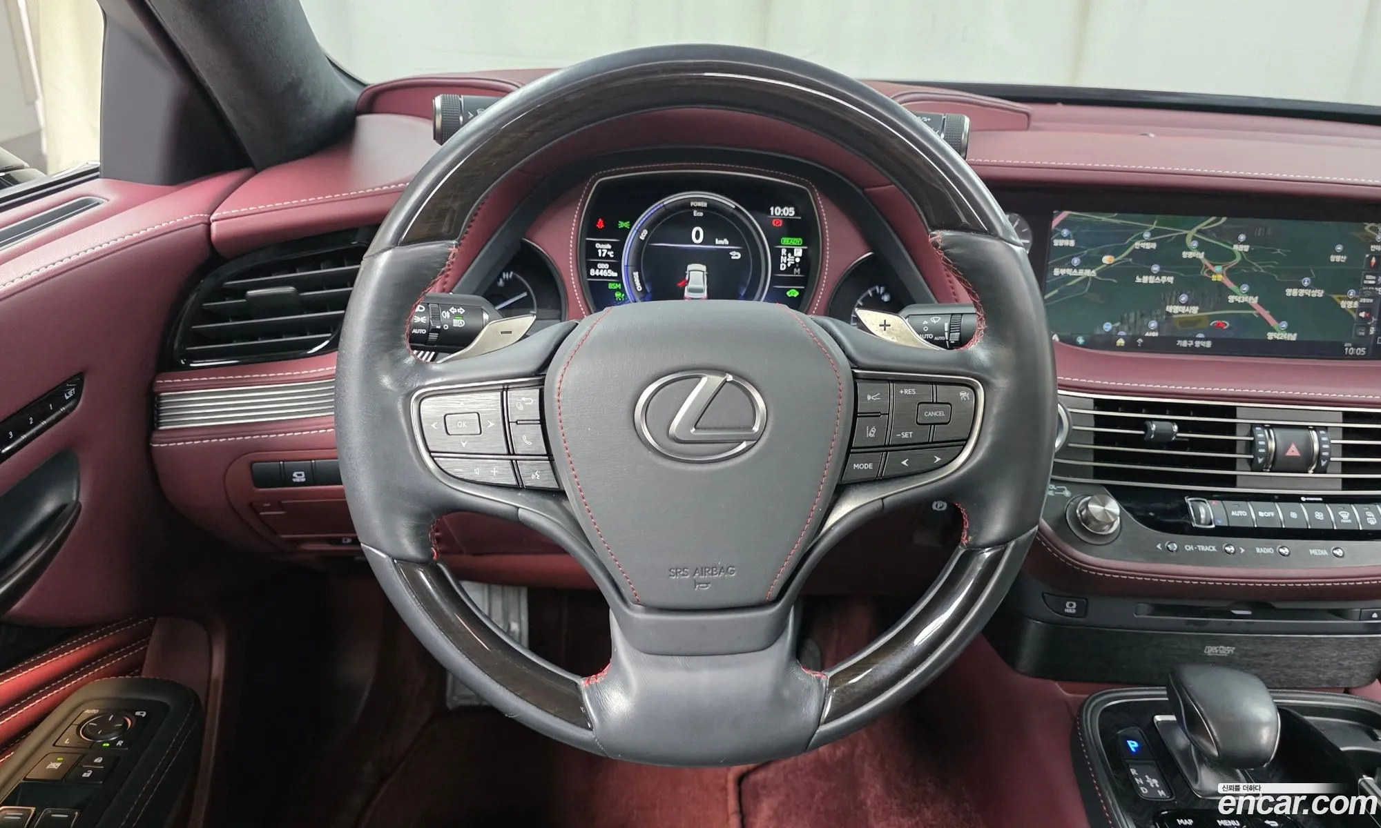 Lexus LS500h 2018 JTHCYLFF6J5000588 — 21
